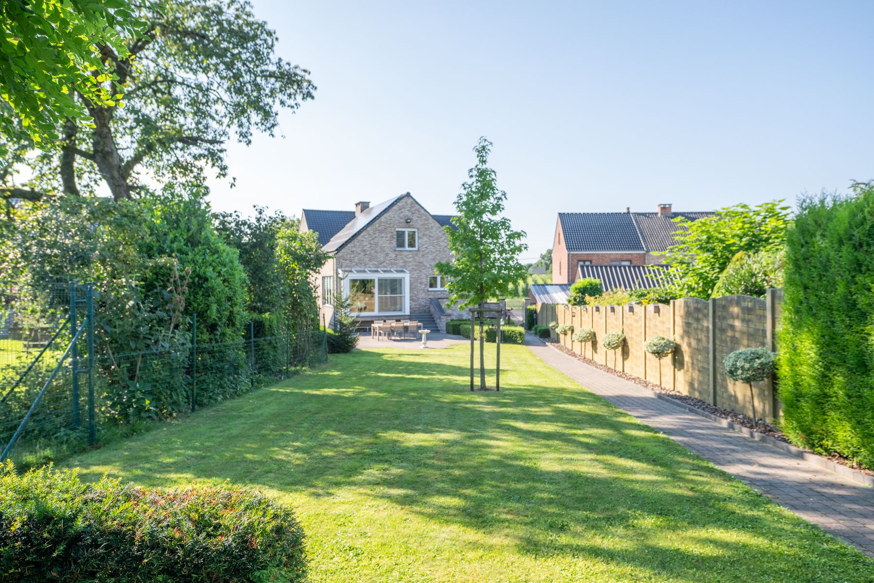 Gezellige, comfortabele gezinswoning in het groene Hoeselt foto 4