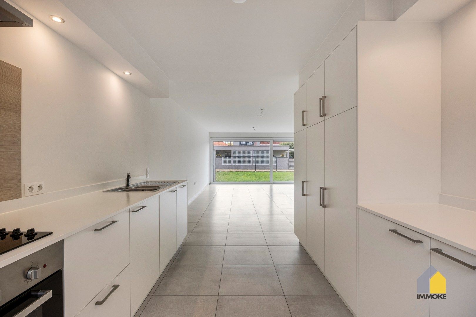 Energiezuinige appartementswoning met 3 slpk, inpandige autostandplaats en terras. foto 5
