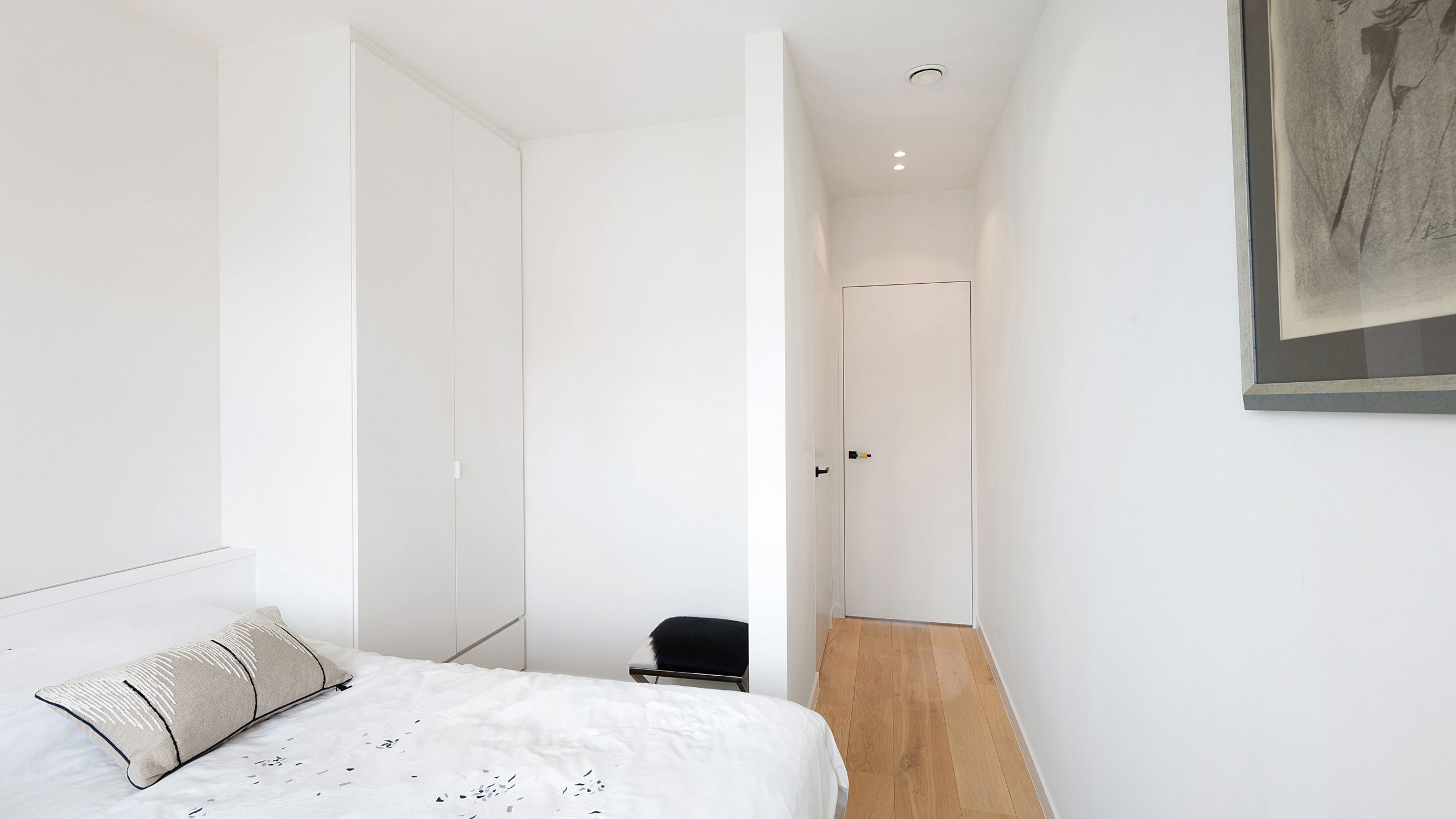 Exclusief zongericht  ruim appartement met open zicht en dubbele autostaanplaats [Koningslaan]. foto 17