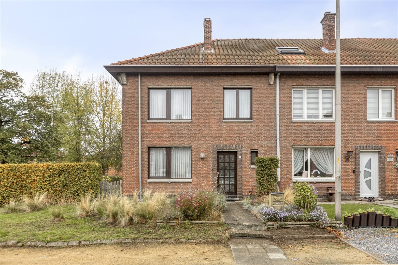 TE KOOP: Halfopen bebouwing met 3 slaapkamers in Zolder!  foto 2