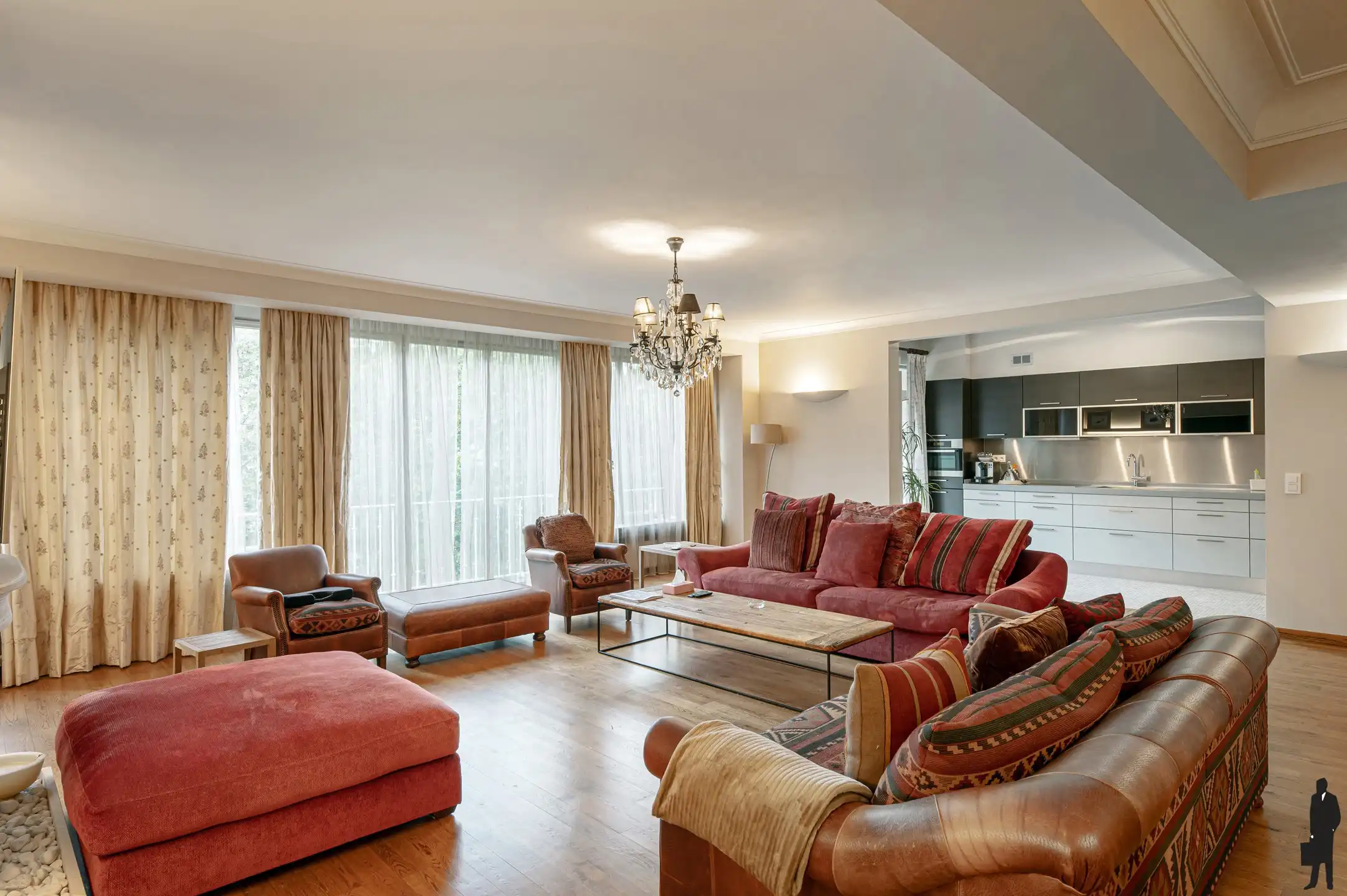 Prachtig en ruim appartement van 170 m² met groen uitzicht foto 2
