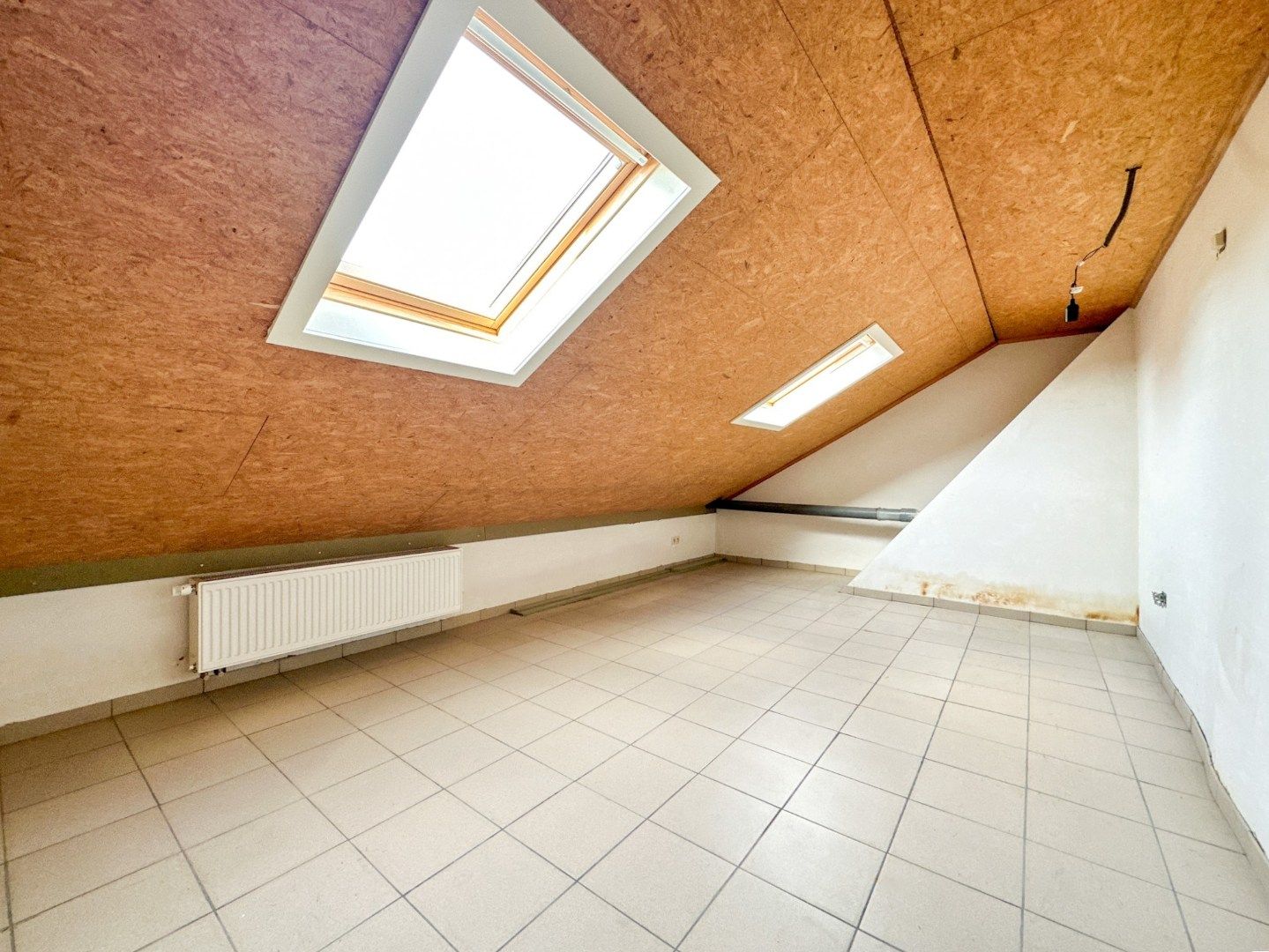 Woning met 3 slpk, tuintje en carport, Torhout foto 9