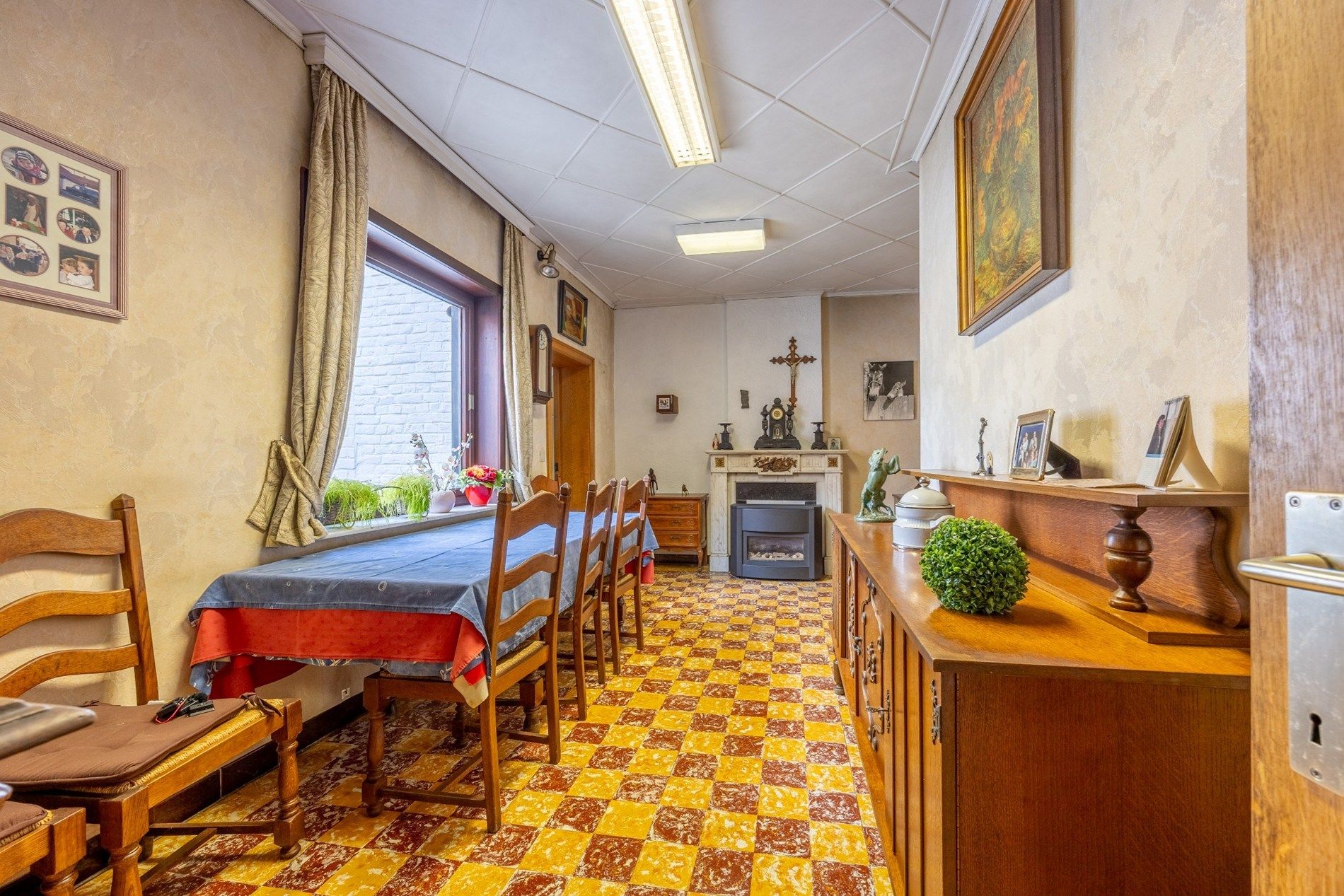 TE RENOVEREN WONING MET UITWEG EN GARAGE foto 5