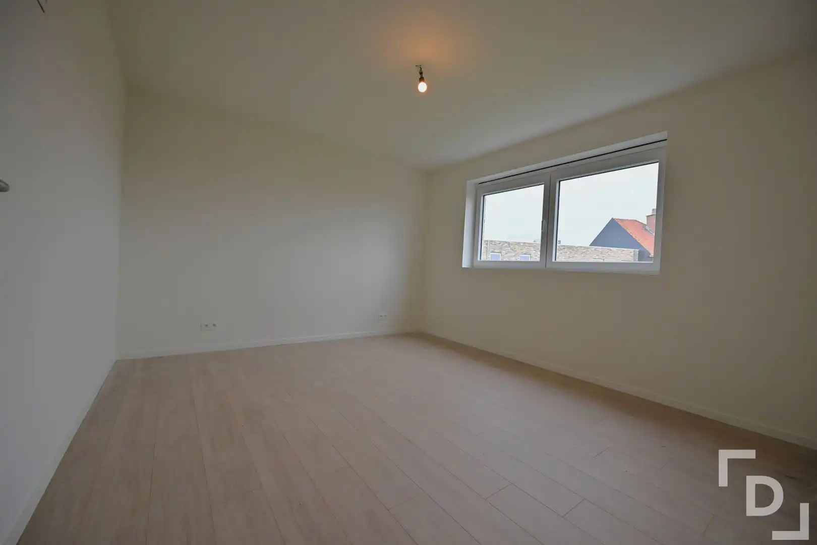 Afgewerkte nieuwbouwwoning te huur in hartje Proven. foto 6