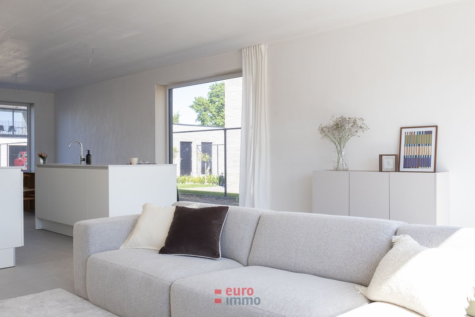Luxueuze nieuwbouwwoning op centrale locatie in Torhout! foto 6