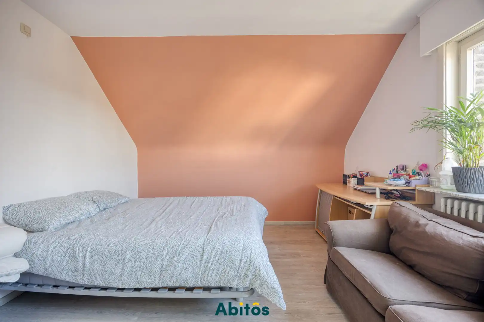 Halfopen woning met ruime opslagruimte foto 17