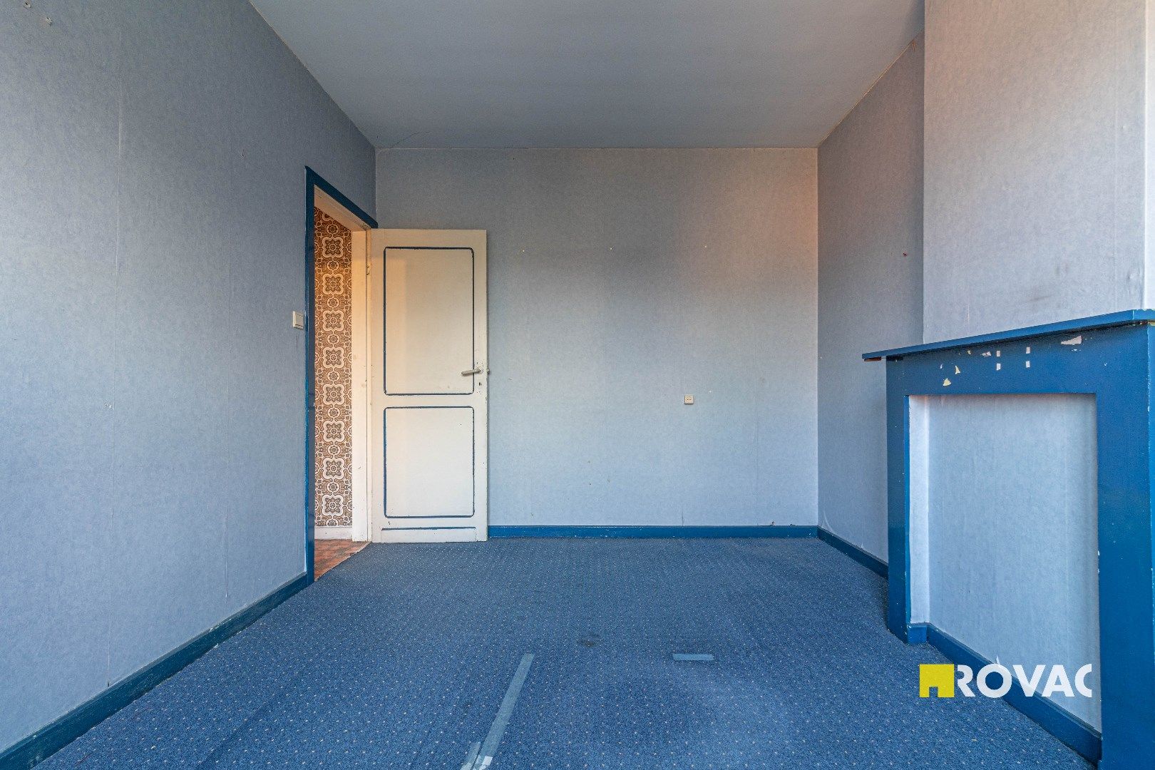 Te renoveren rijwoning met 3 slaapkamers, garage en uitweg foto 9