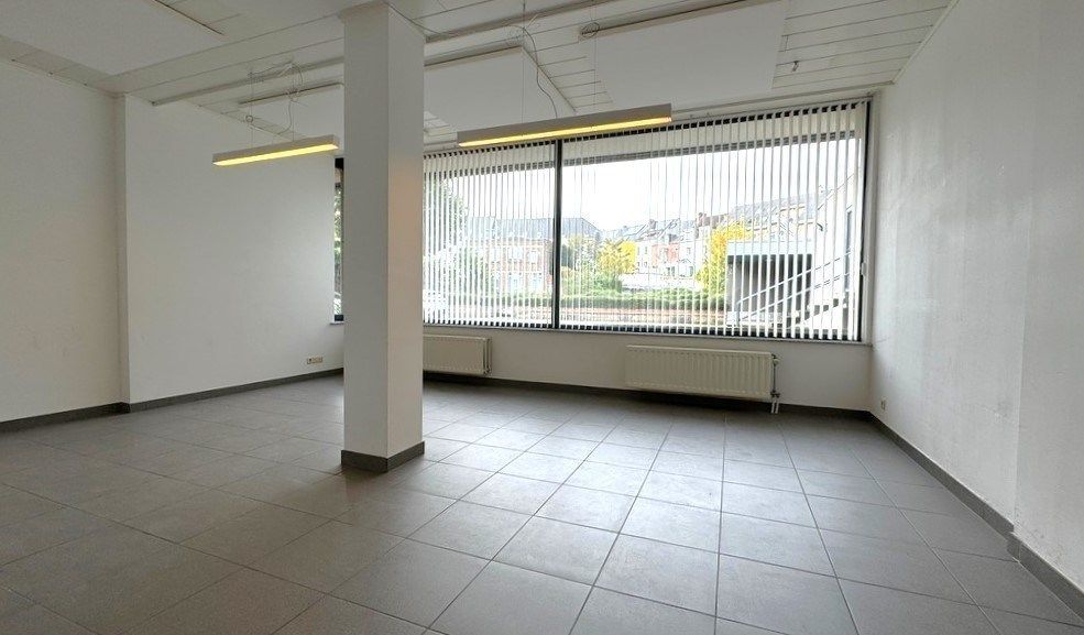 Rustig gelegen kantoor te huur vlakbij centrum Gent foto 7
