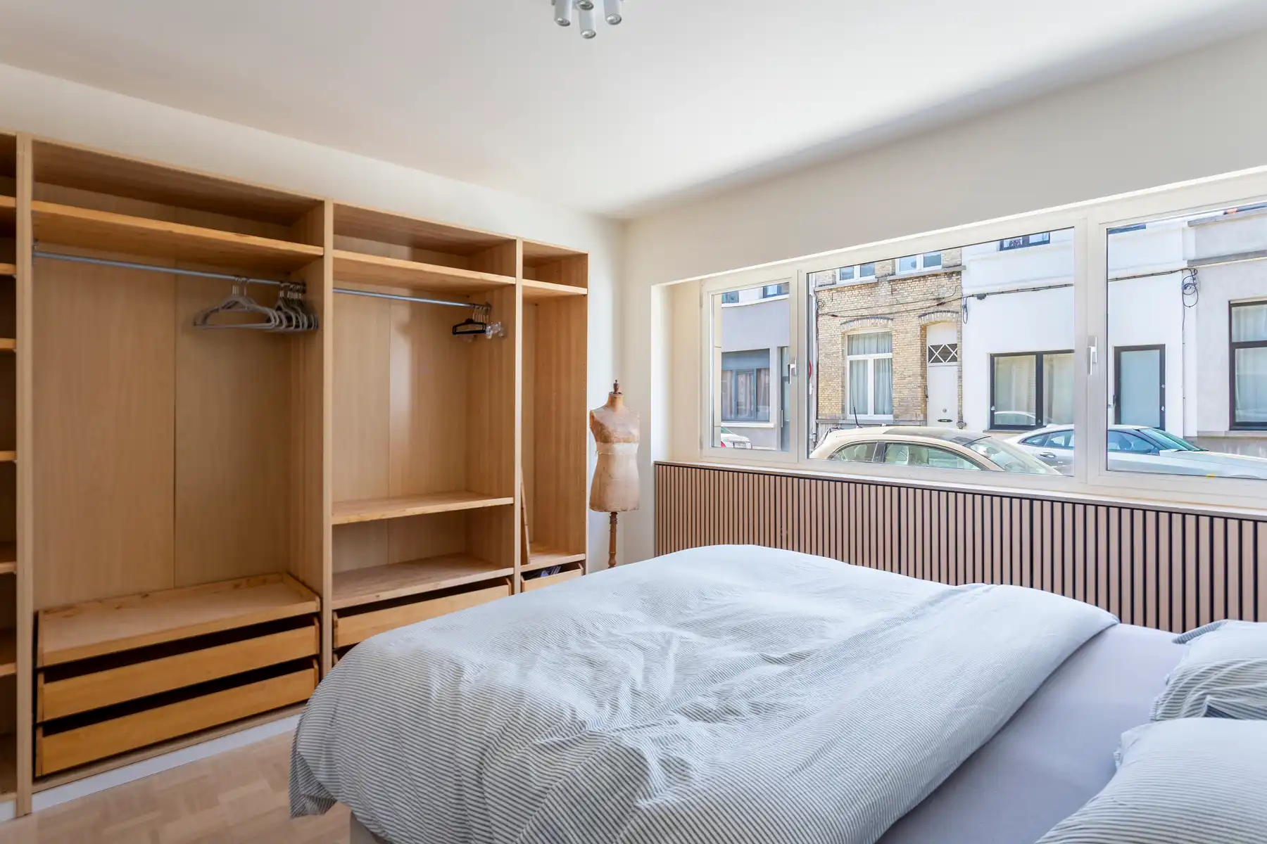 Stijlvol bemeubeld appartement met tuin in Markgravebuurt foto 9