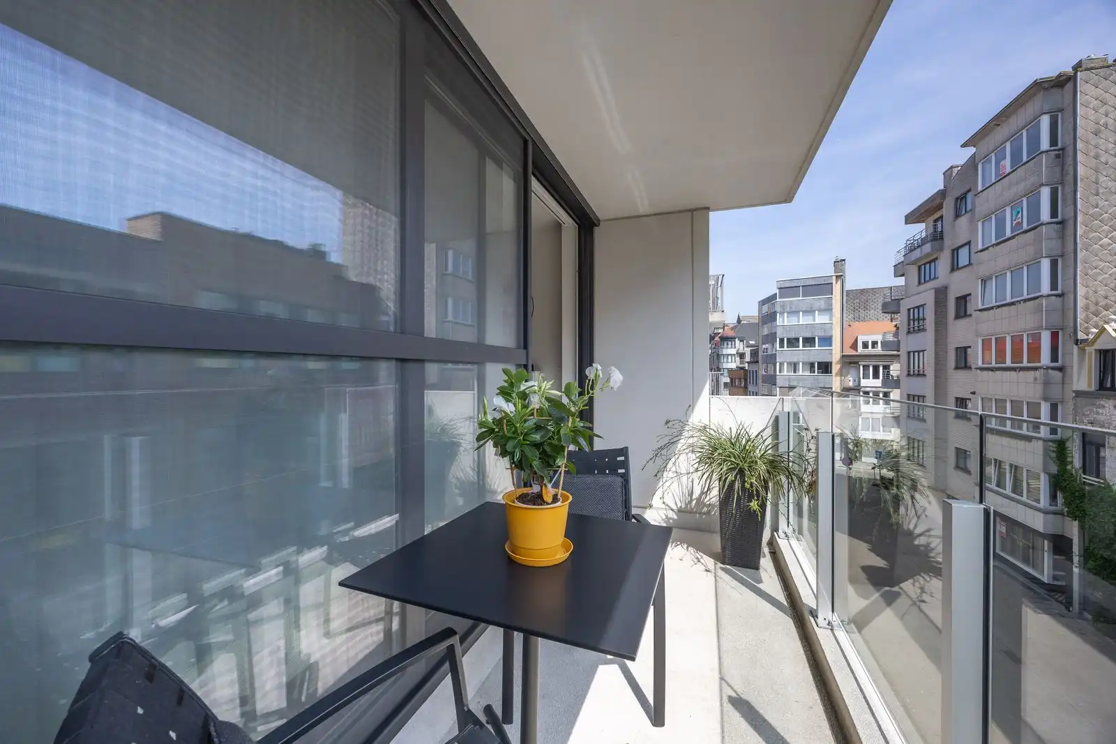 Modern appartement met 2 slpk, terras in jonge residentie foto 7