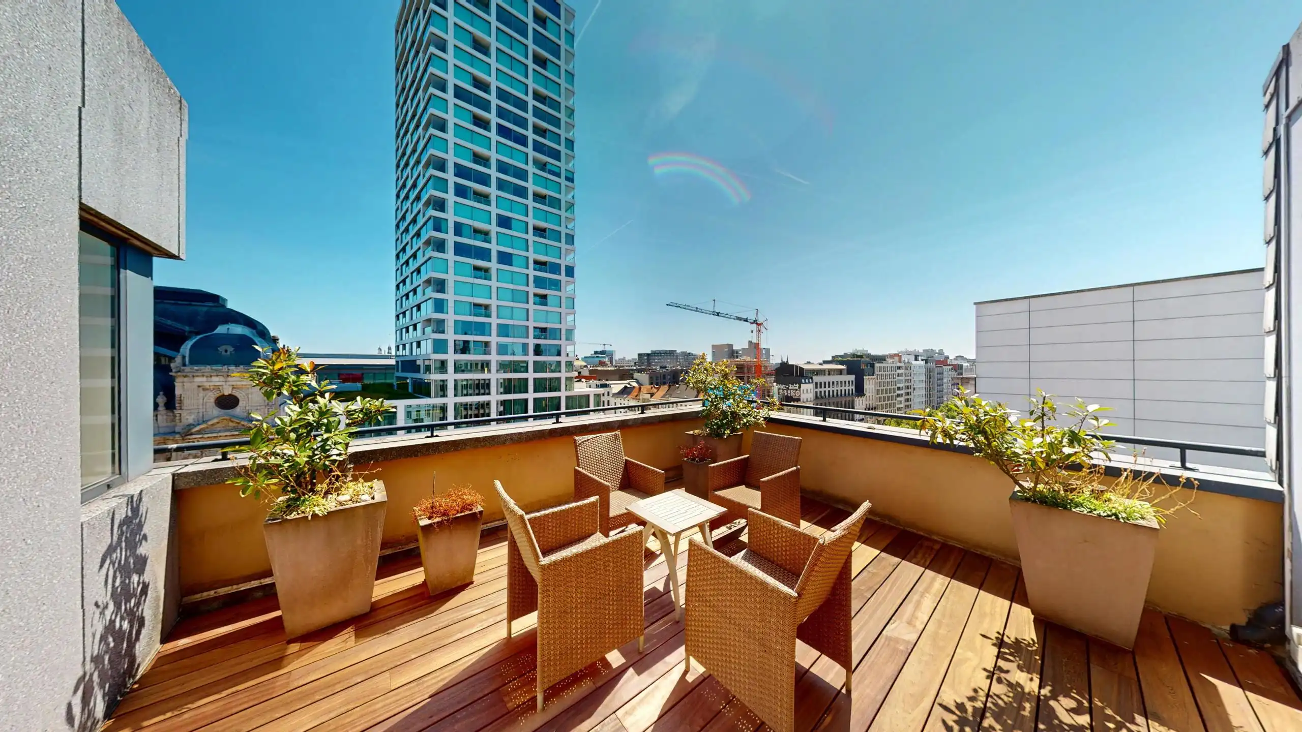 ANTWERPEN CENTRAAL - Ruim appartement met zonneterras foto 2