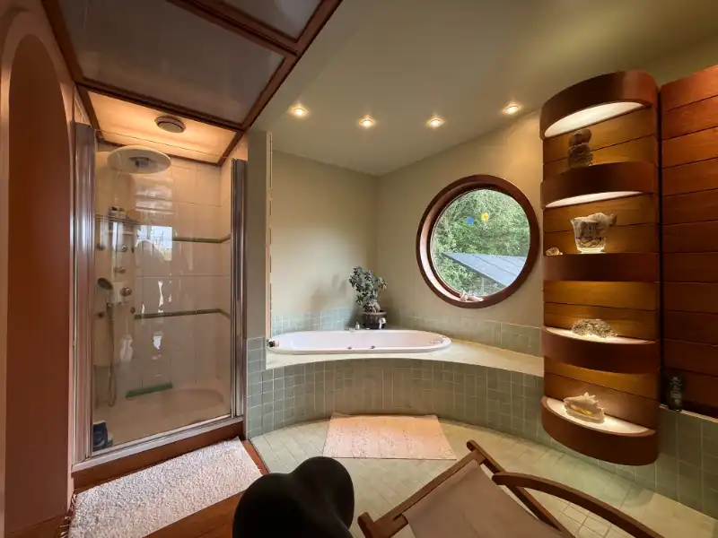 Ruime woning met kantoor en prachtige tuin op toplocatie foto 25