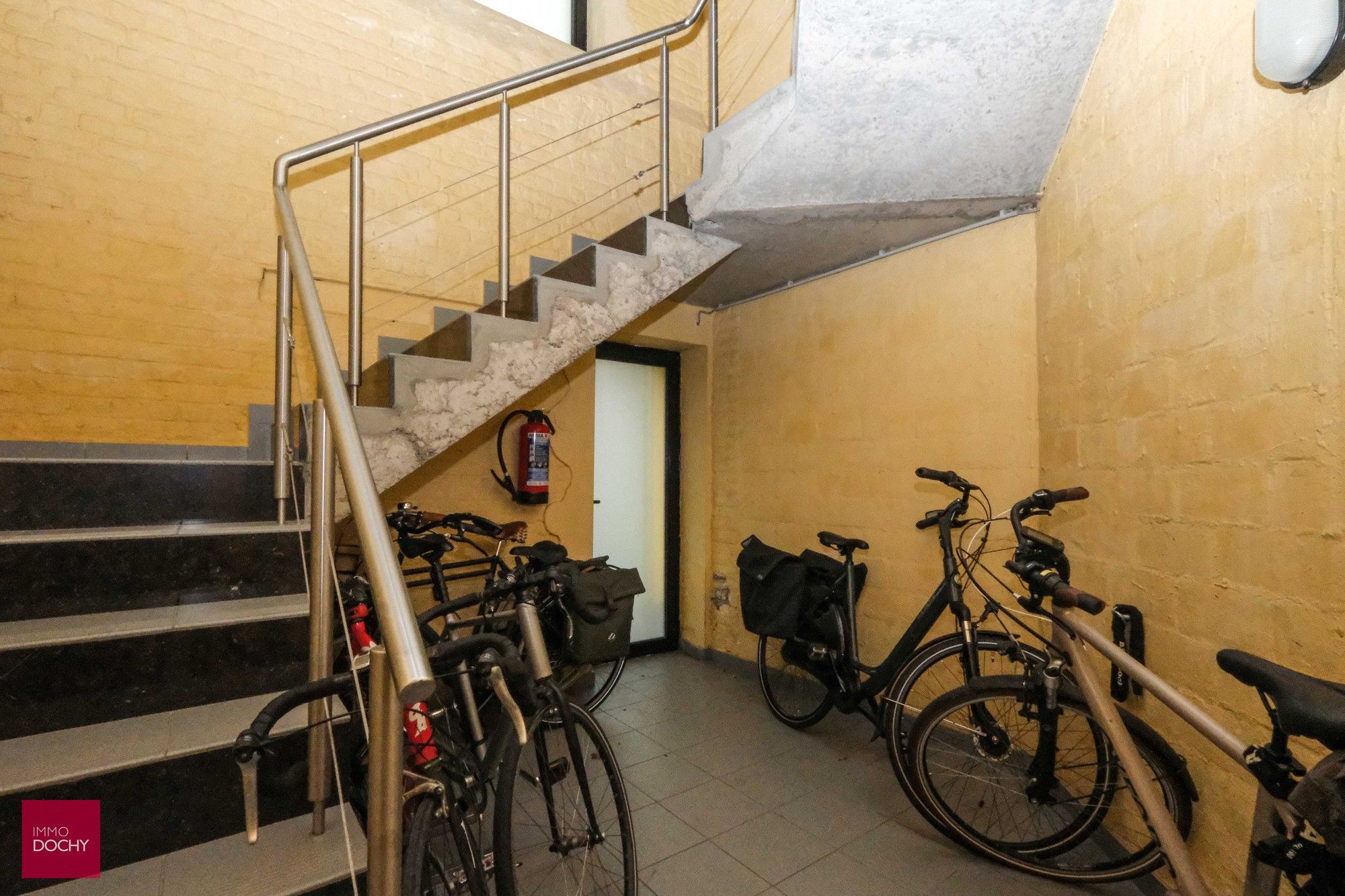 Ruime loft in voormalig fabrieksgebouw foto 23