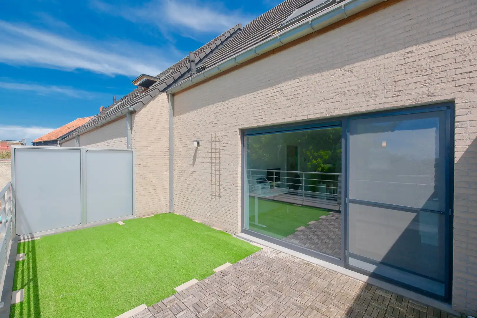 Recente bel-etage met 3 slpks, ruim terras en staanplaats foto 13