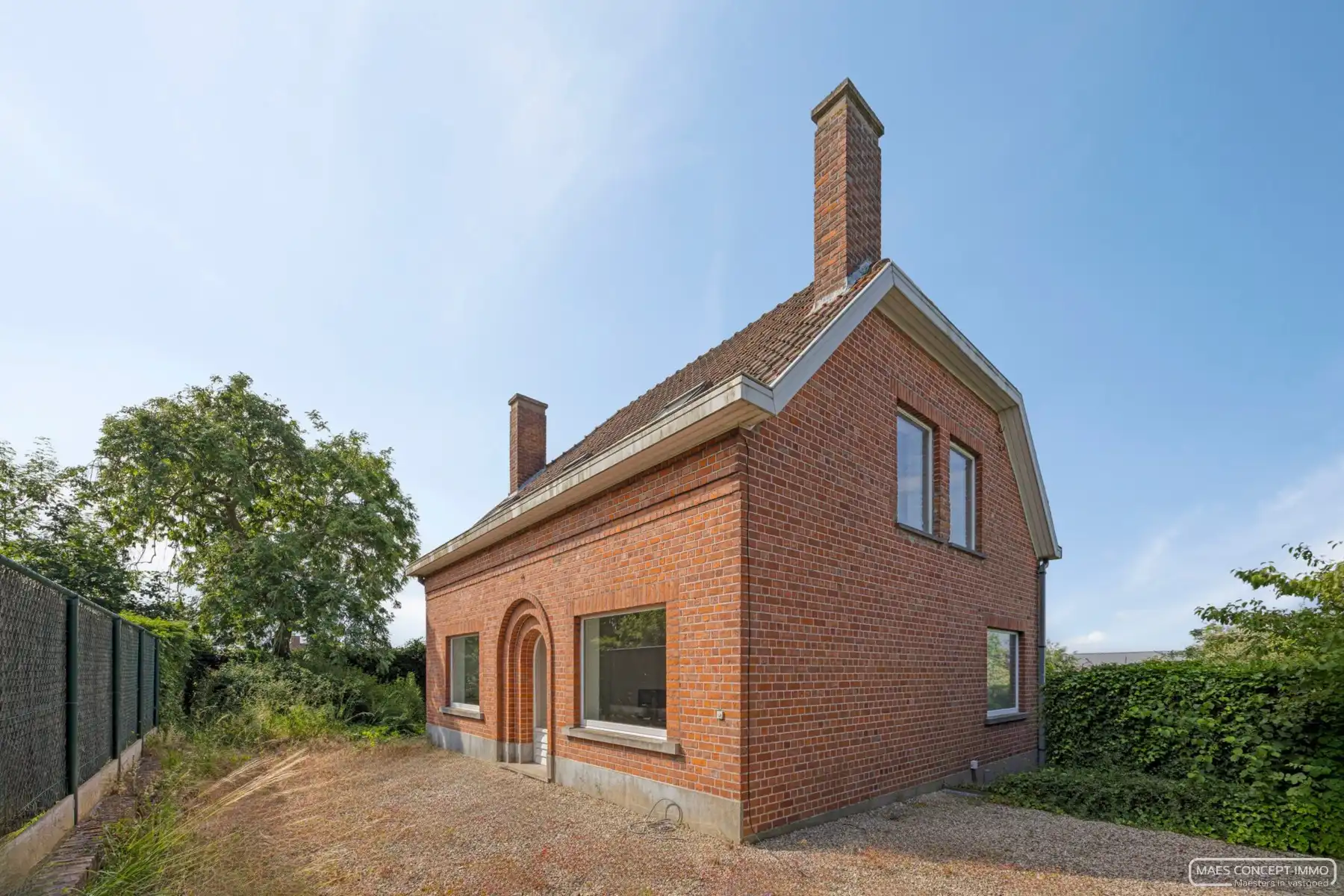 Veelzijdige woning met atelier en ruime garage te koop in Waregem foto 18