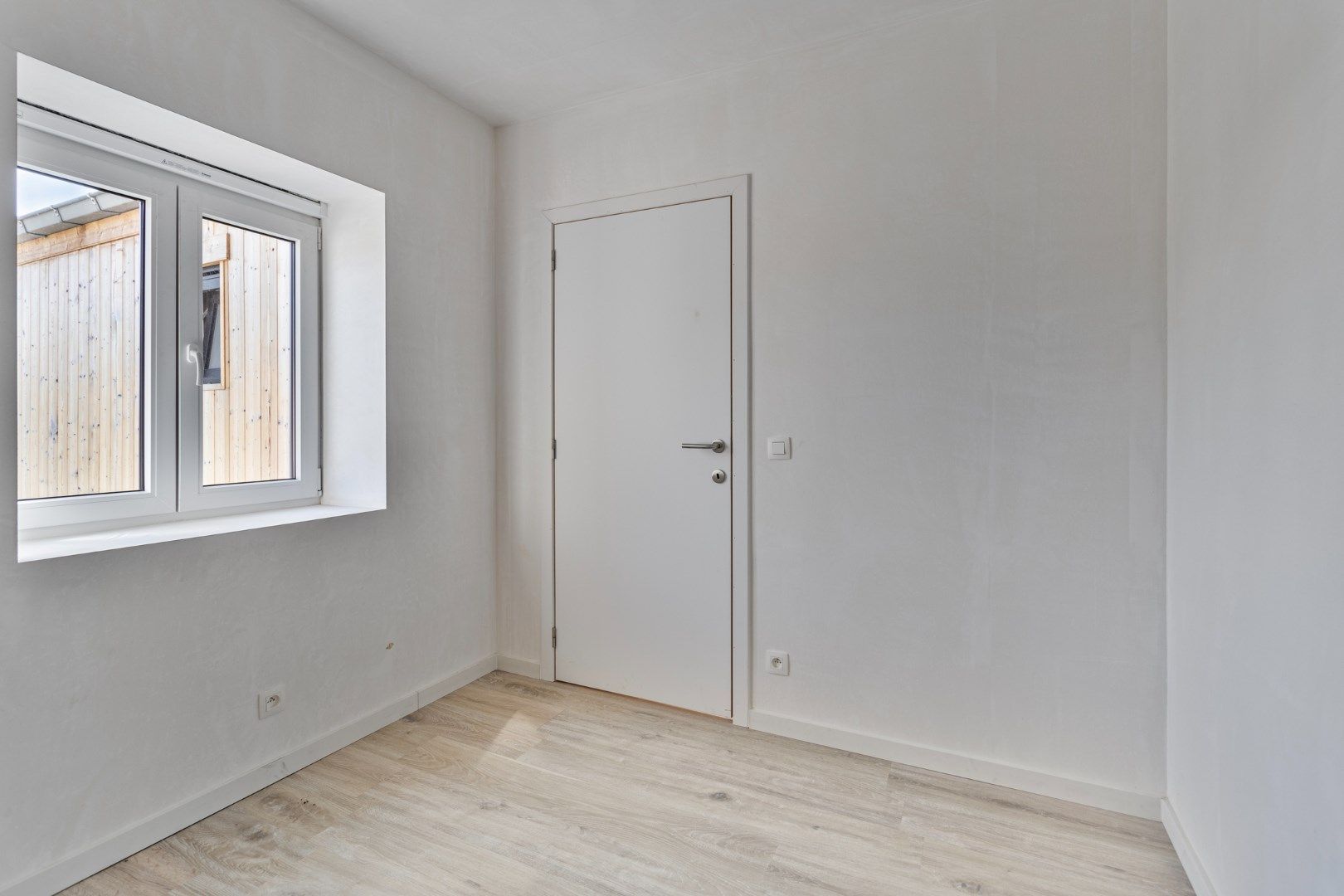 Volledig gerenoveerde woning met 3/4 slpks te Sint-Jozef-Olen ! foto 21