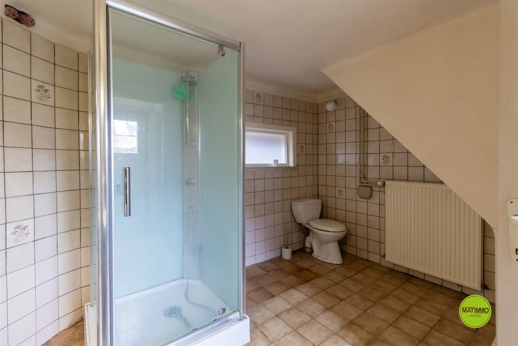 Ruim handelshuis met 4 slaapkamers én acherliggende grond foto 19