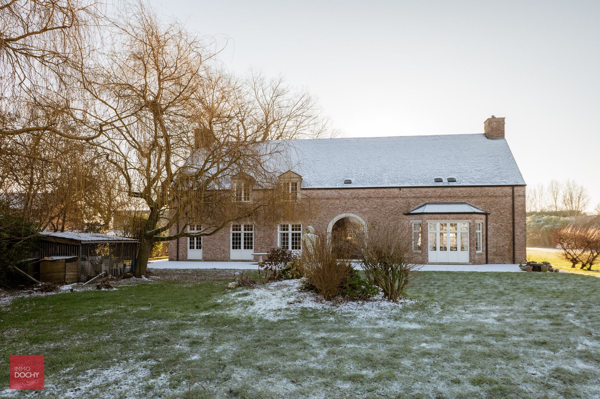 Ruime villa met veel mogelijkheden foto 8