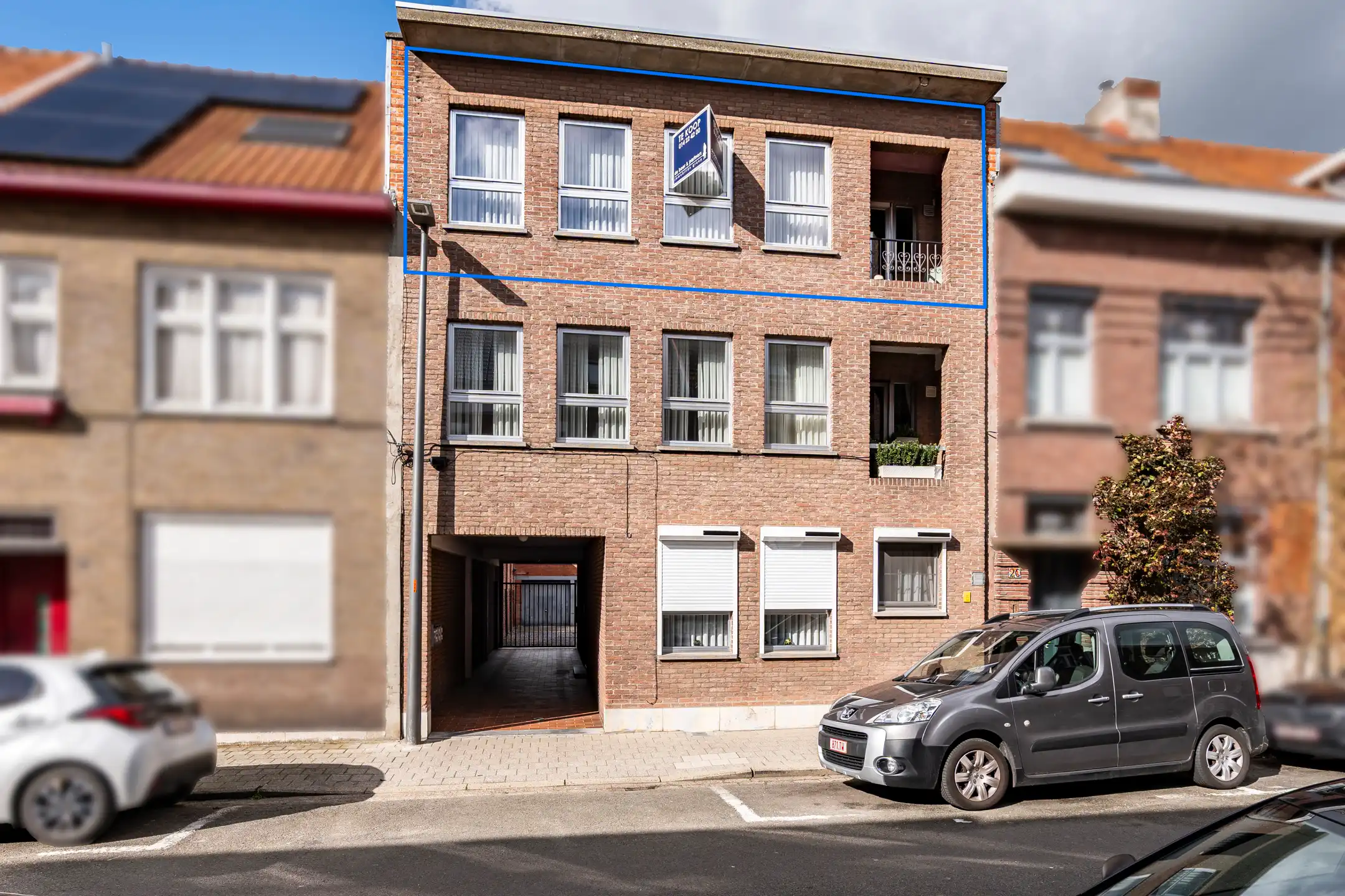 Ruim appartement van ca. 108 m² met 3 slpks in hart Turnhout foto {{pictureIndex}}