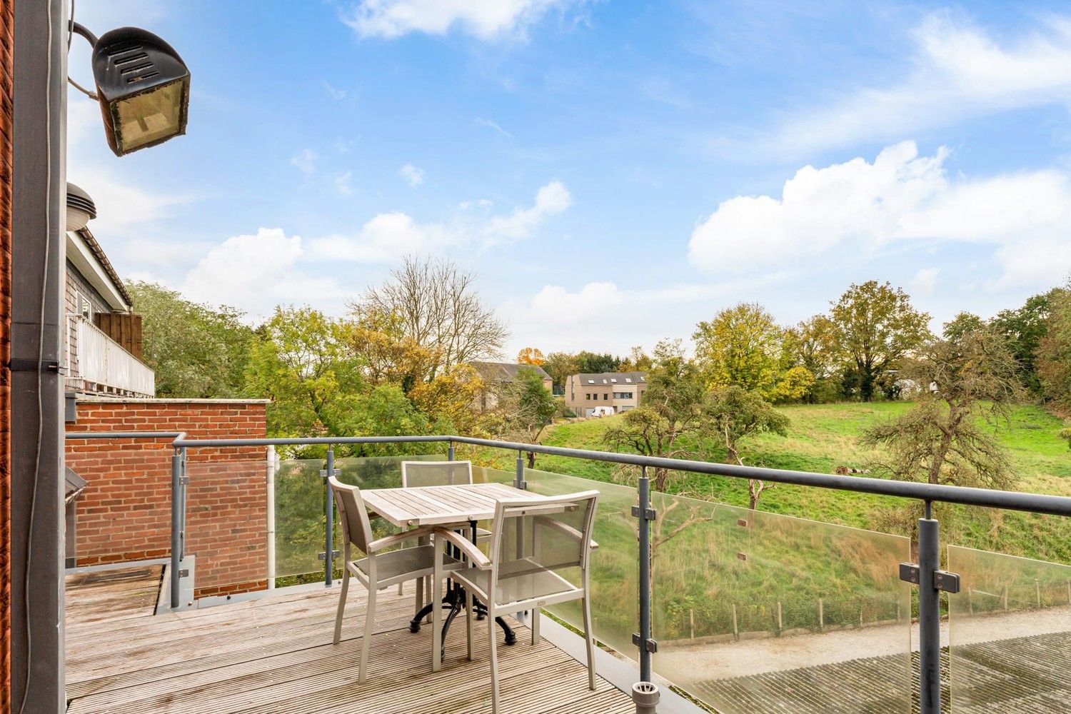 Instapklaar duplexappartement met prachtig groen zicht nabij centrum Bilzen! foto 9