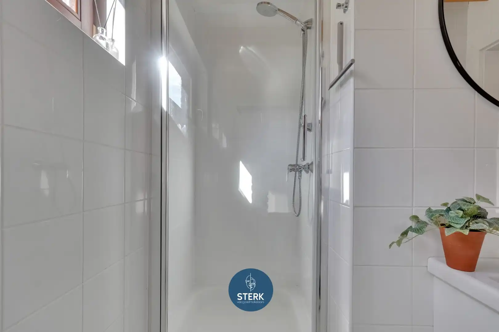 CHARMANTE BOSWONING IN HET VIJVERDORP TE REKEM, VLAKBIJ MAASTRICHT ! foto 14