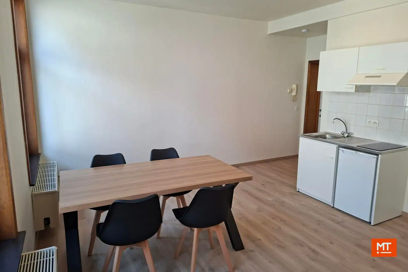 Studio te huur in het centrum van Ieper foto 2