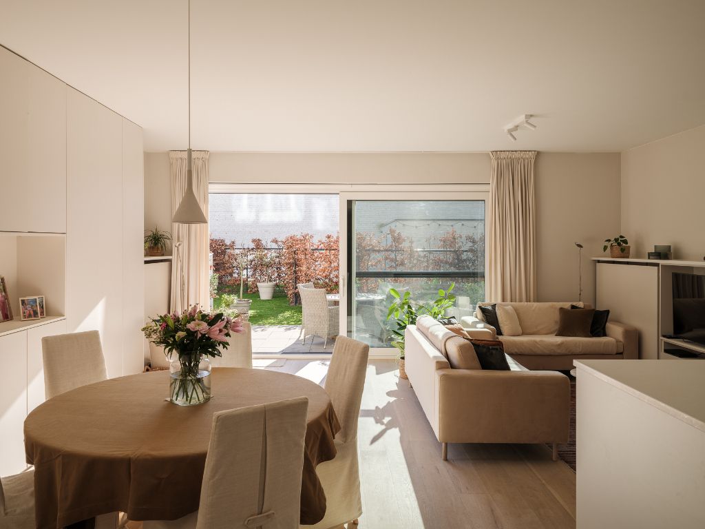 Historisch centrum Gent - luxueus 2 slpk appartement (2020) met privatieve tuin. foto 3