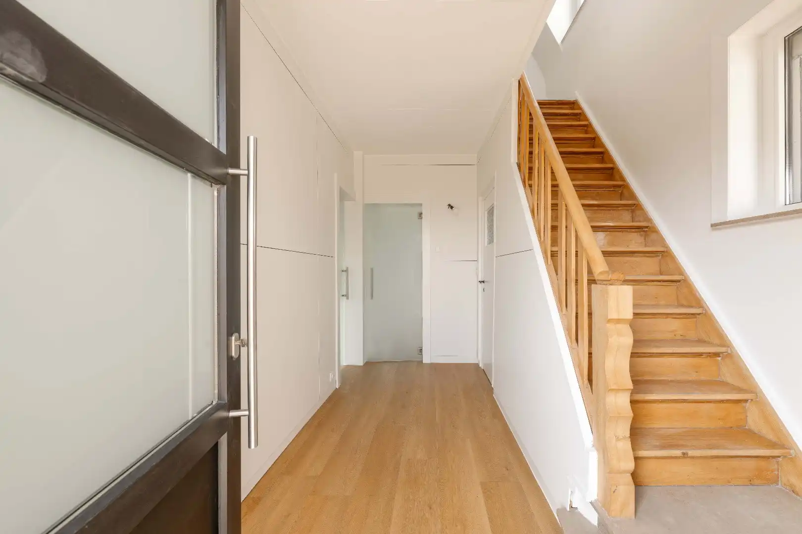 KARAKTERVOLLE ALLEENSTAANDE WONING MET 3 SLPKS | ZONNEPANELEN foto 4