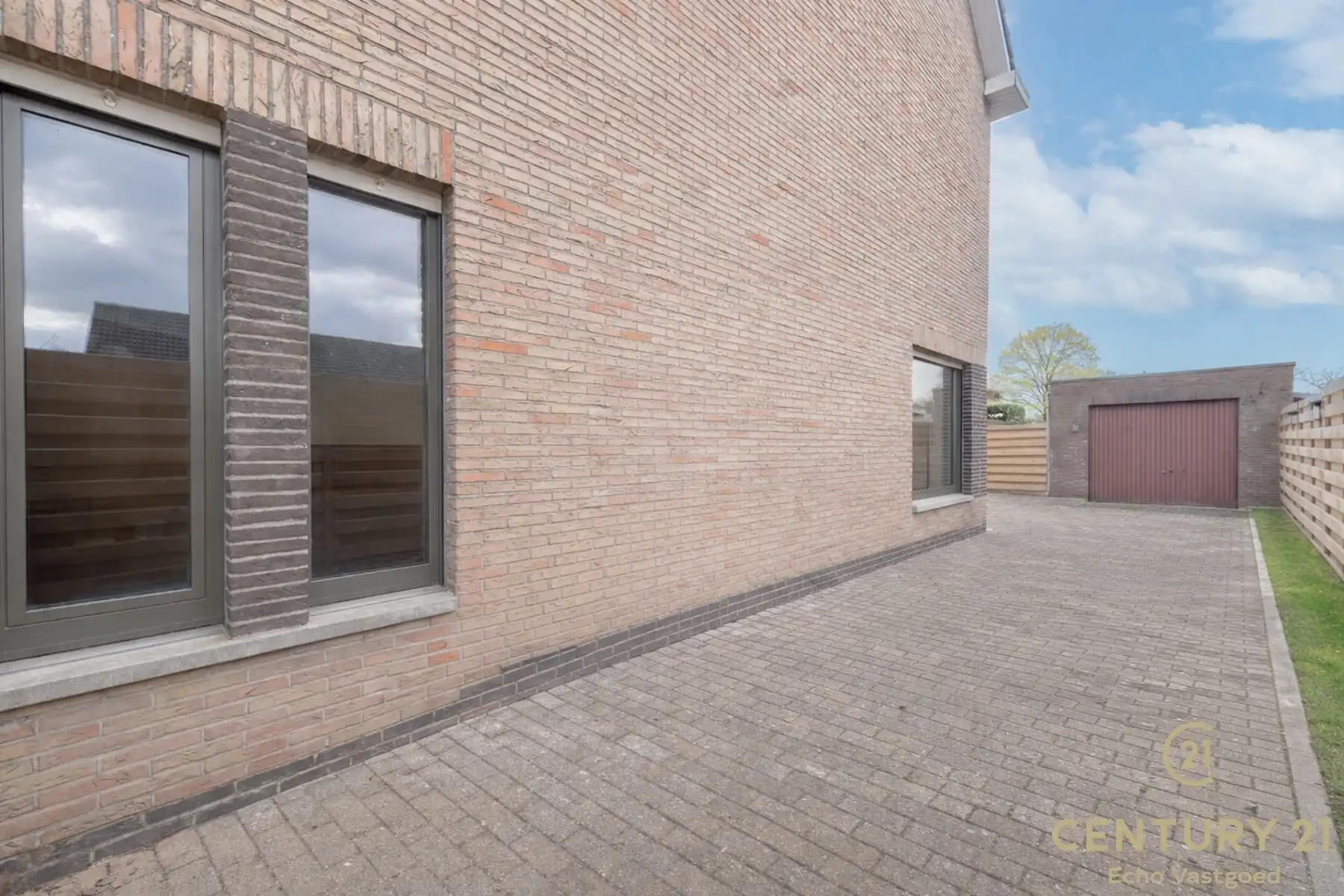 Charmante woning met 3slpk, garage en tuin in Oud-Turnhout foto 23