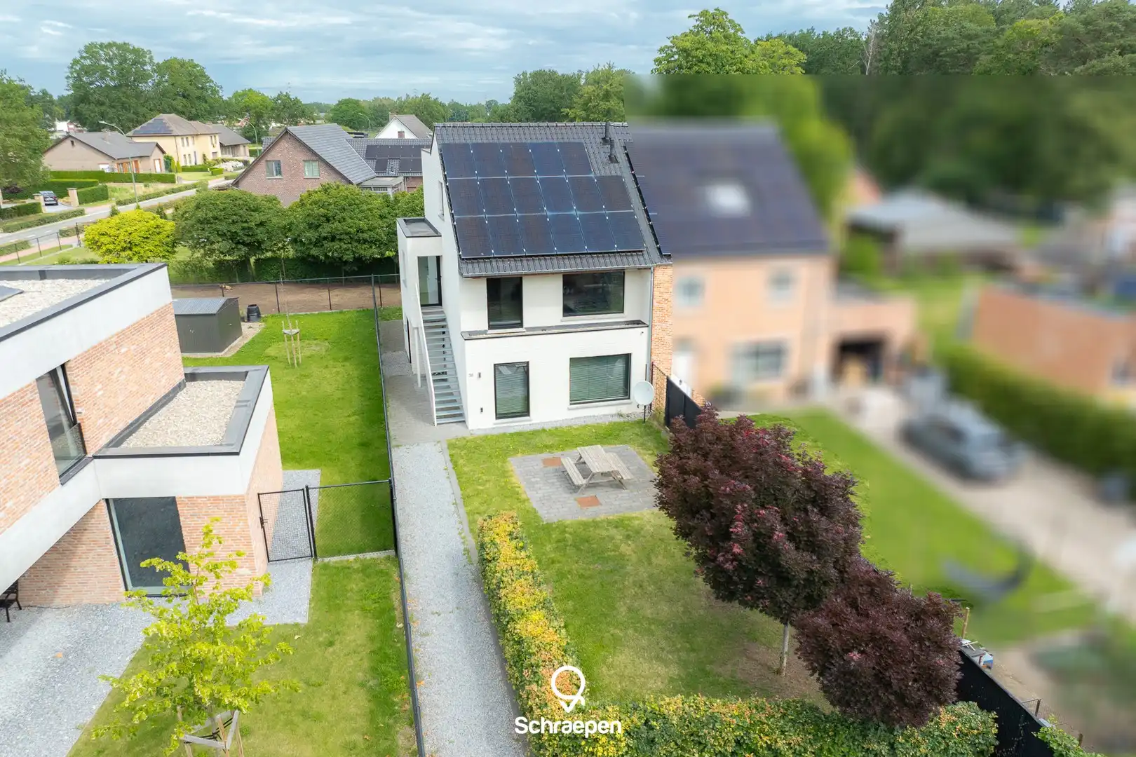 Instapklare woning met EPC-label B, 5 slpks en flexibele indeling nabij Zonhoven-centrum! foto {{pictureIndex}}