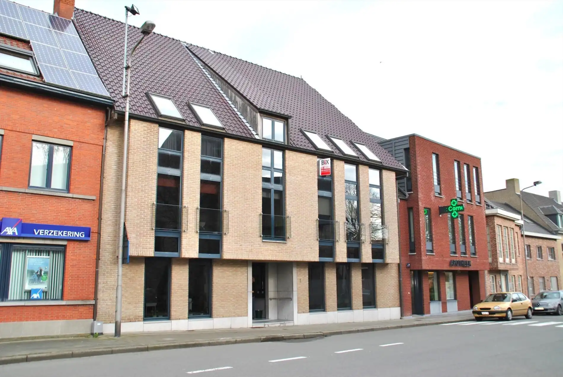 Lichtrijk, heel gezellig appartement met één slaapkamer en garage! foto 2