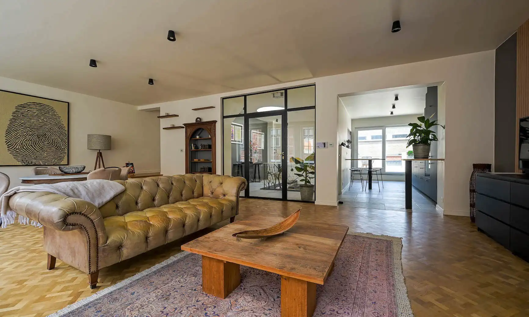 exclusief gerenoveerde herenwoning met garage, zonnige stadstuin en terrassen in het historische hart van Brugge foto 15