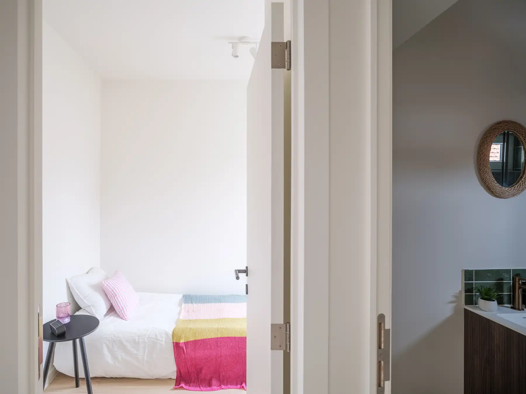 Kwalitatief gerenoveerd appartement nabij Dampoort foto 7