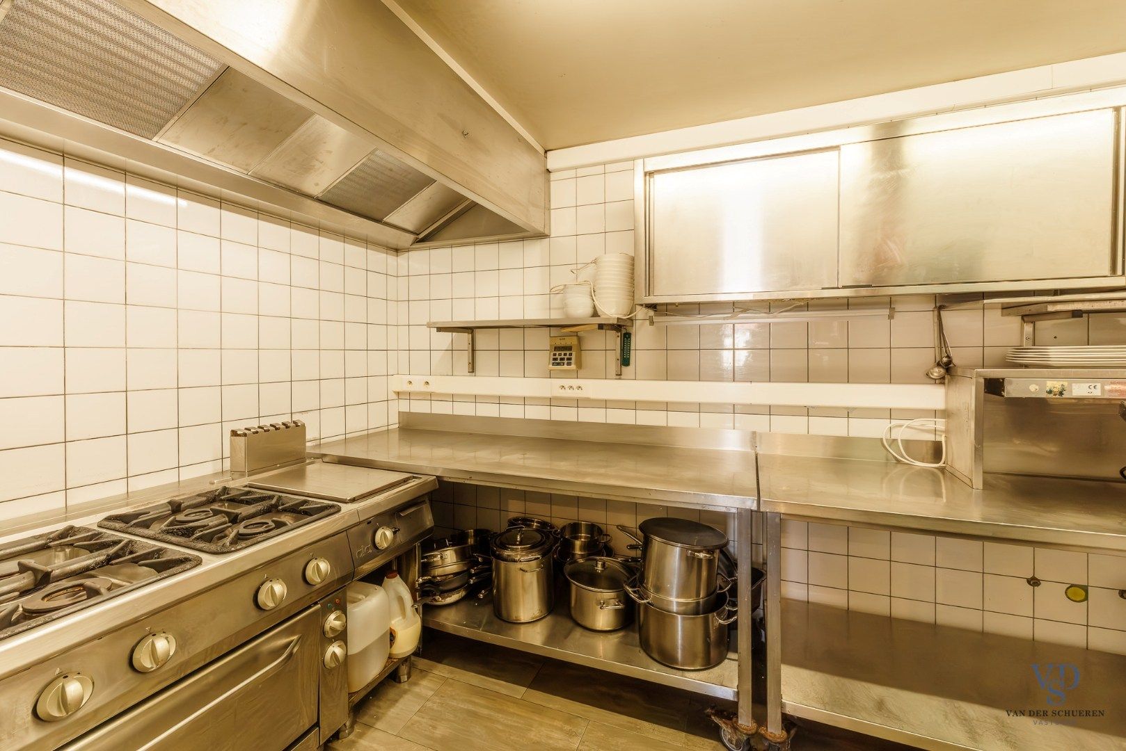 Uitzonderlijk commercieel pand ! foto 10