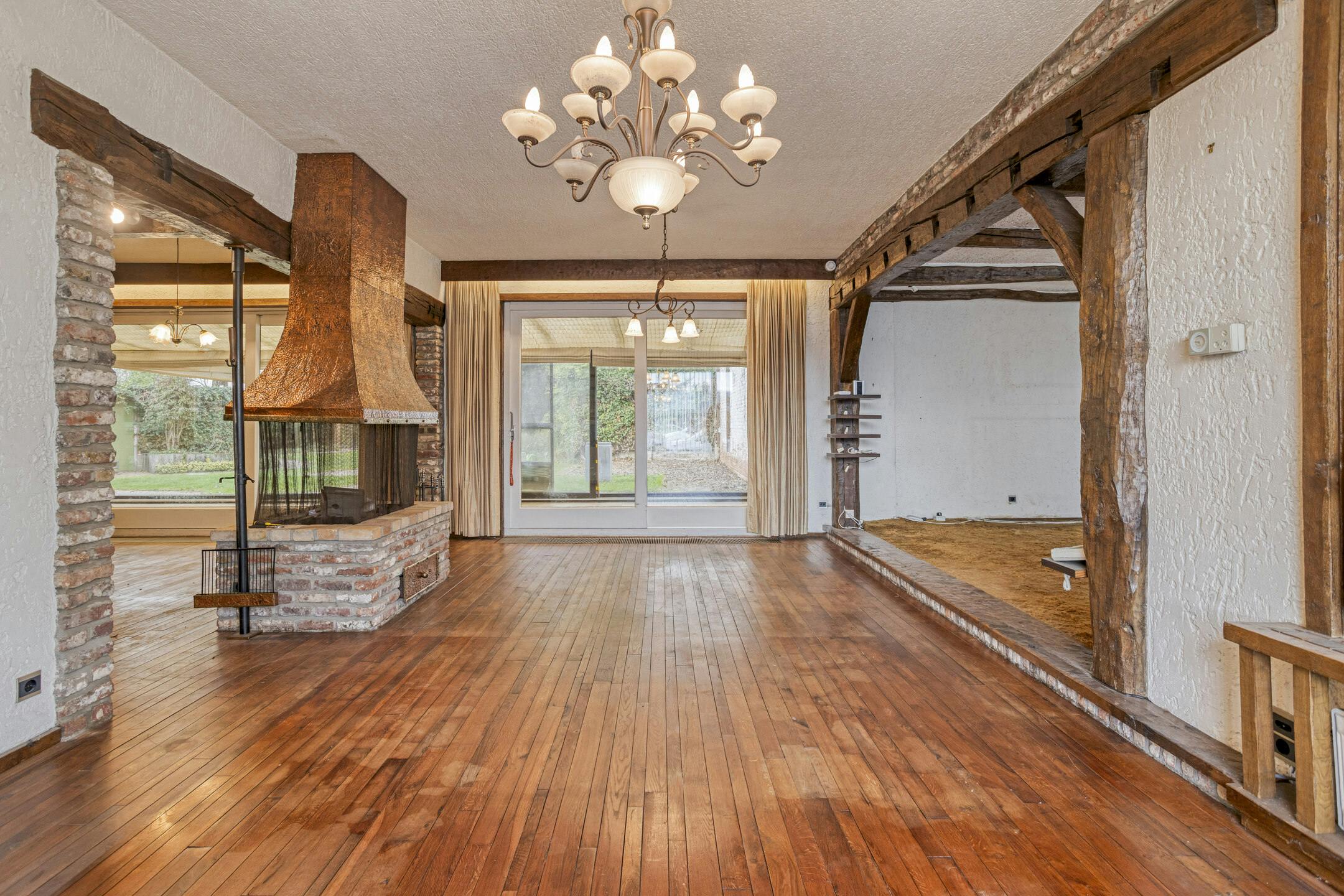 Huis te koop in Ieper met 3 kamers, tuin en garage foto 4