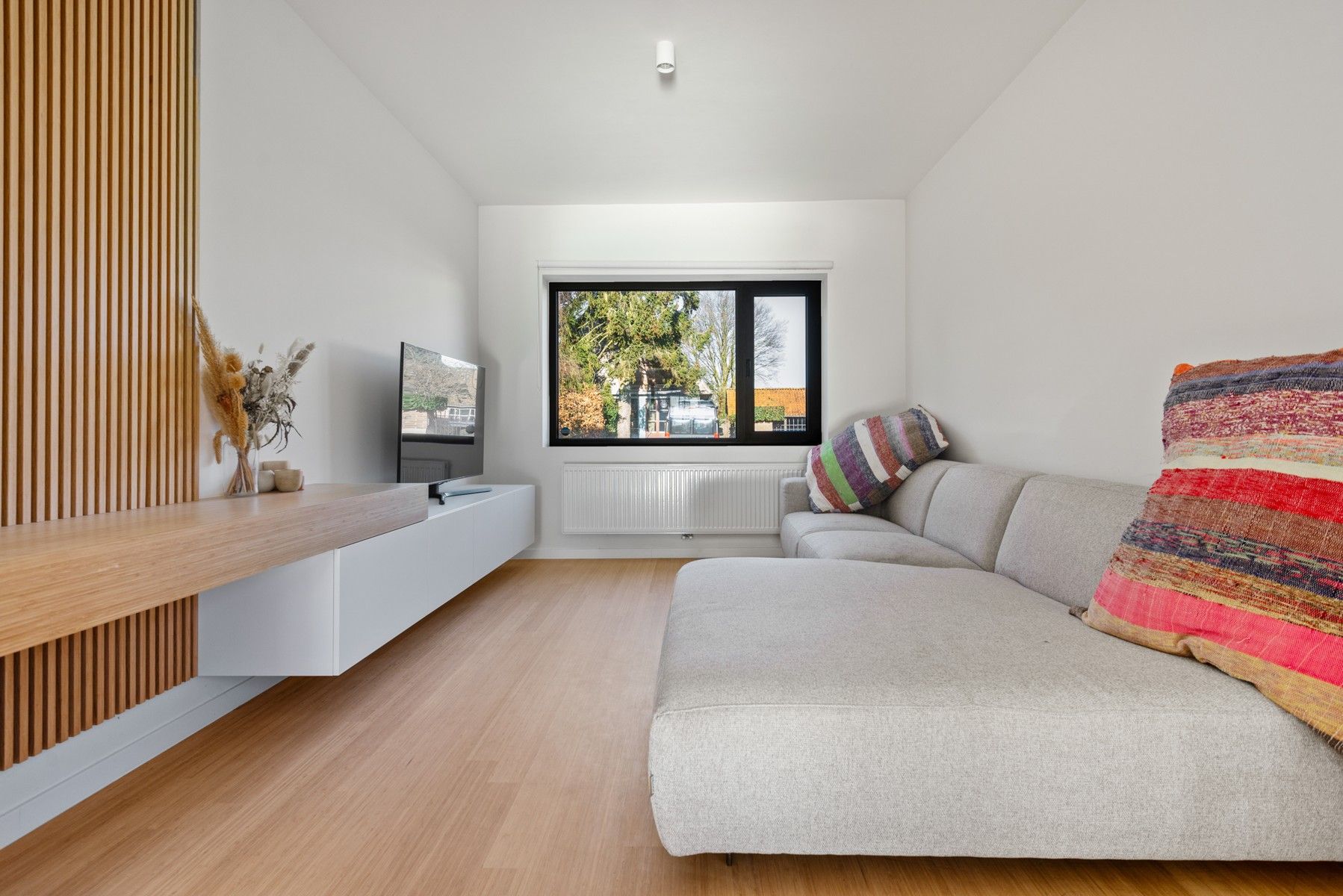 Recent gerenoveerde woning met hoogwaardige afwerking foto 3