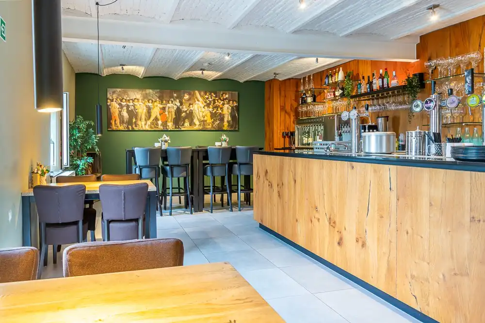 Brasserie met B&B Sint Pieter in het hart van Rekem foto 5