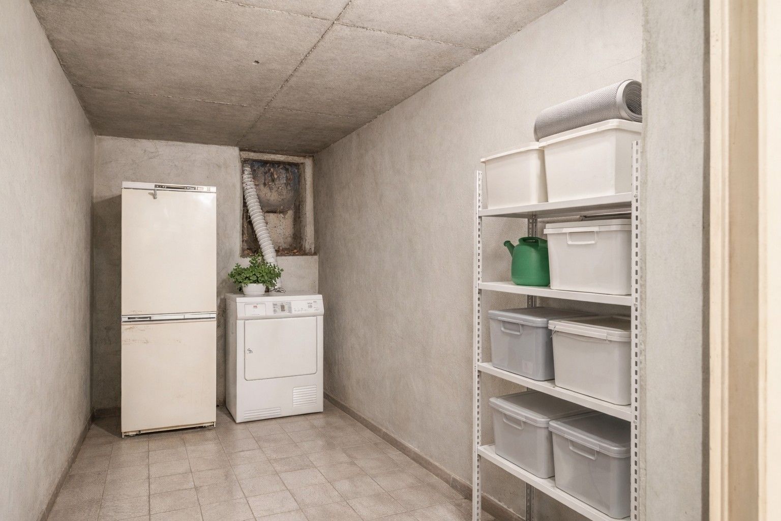 Appartement met kelderberging en garage foto 8