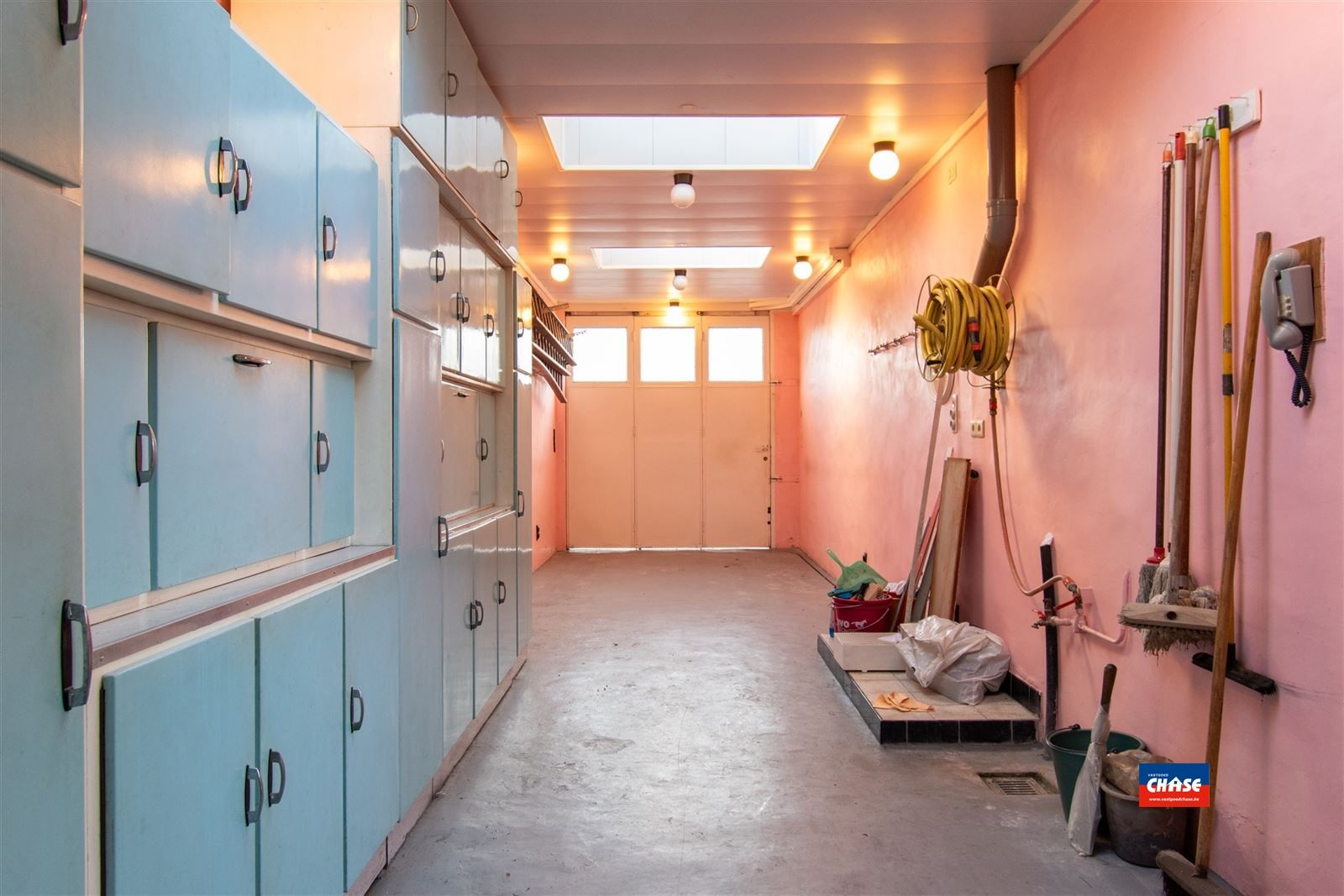 Woning met 4/5 slaapkamers, tuin + ruime garage foto 9