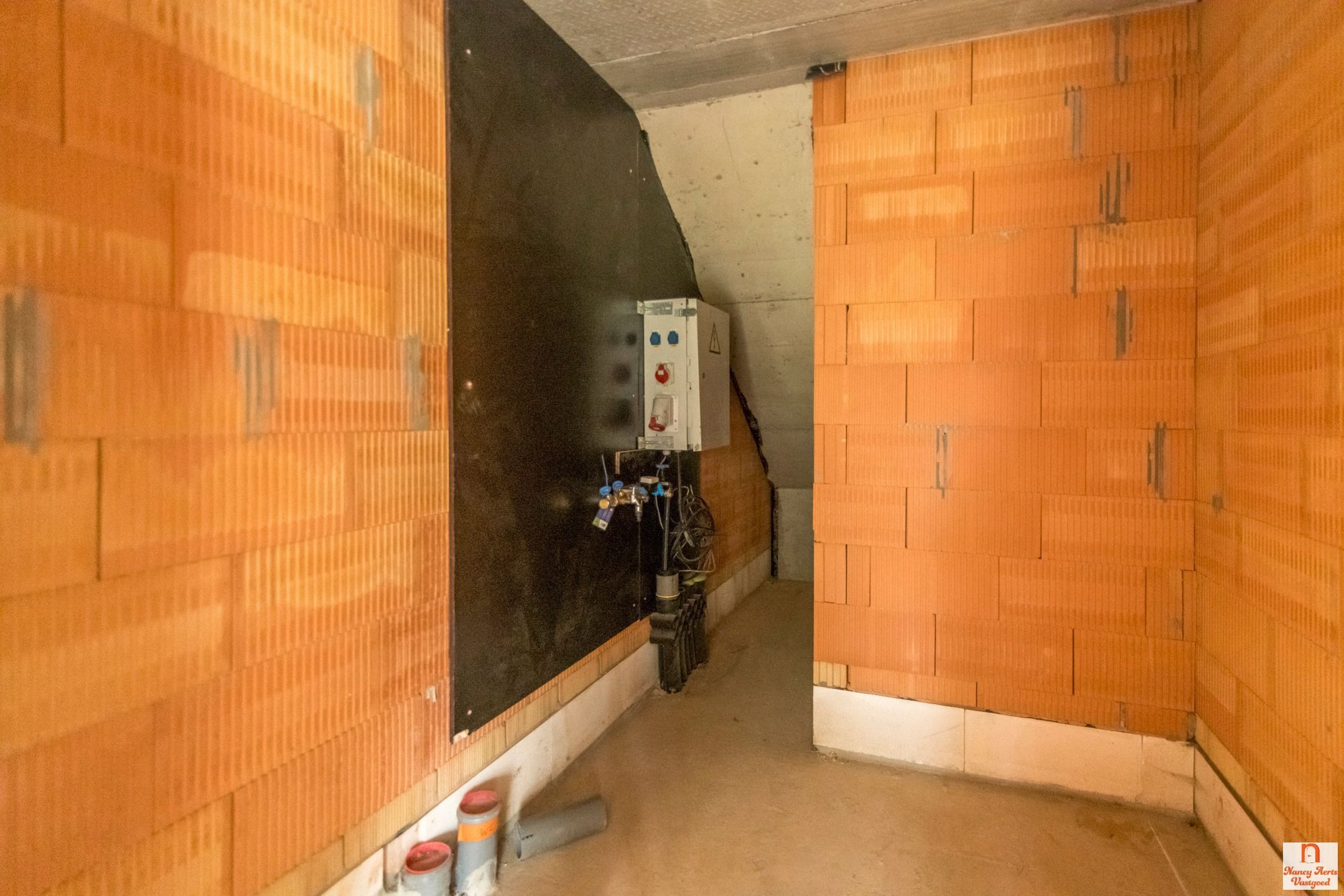 Halfopen BEN-woning in rustige straat met zuidgerichte tuin foto 11