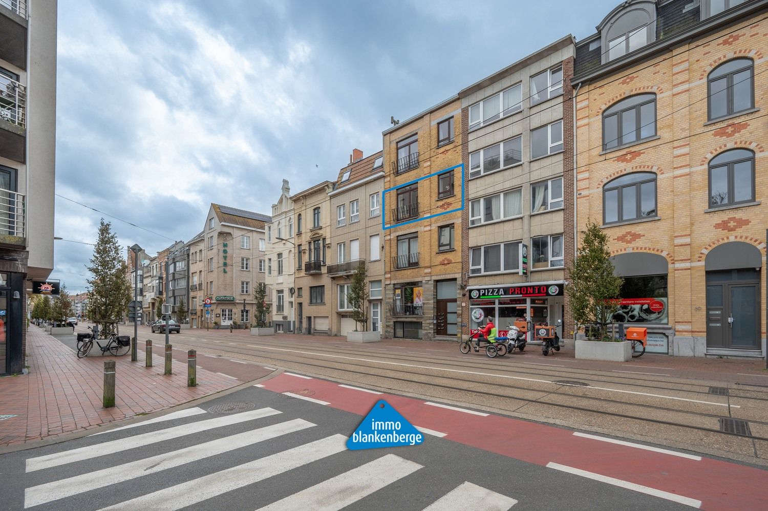 éénslaapkamerappartement met uitzicht op de Grote Markt van Blankenberge foto {{pictureIndex}}