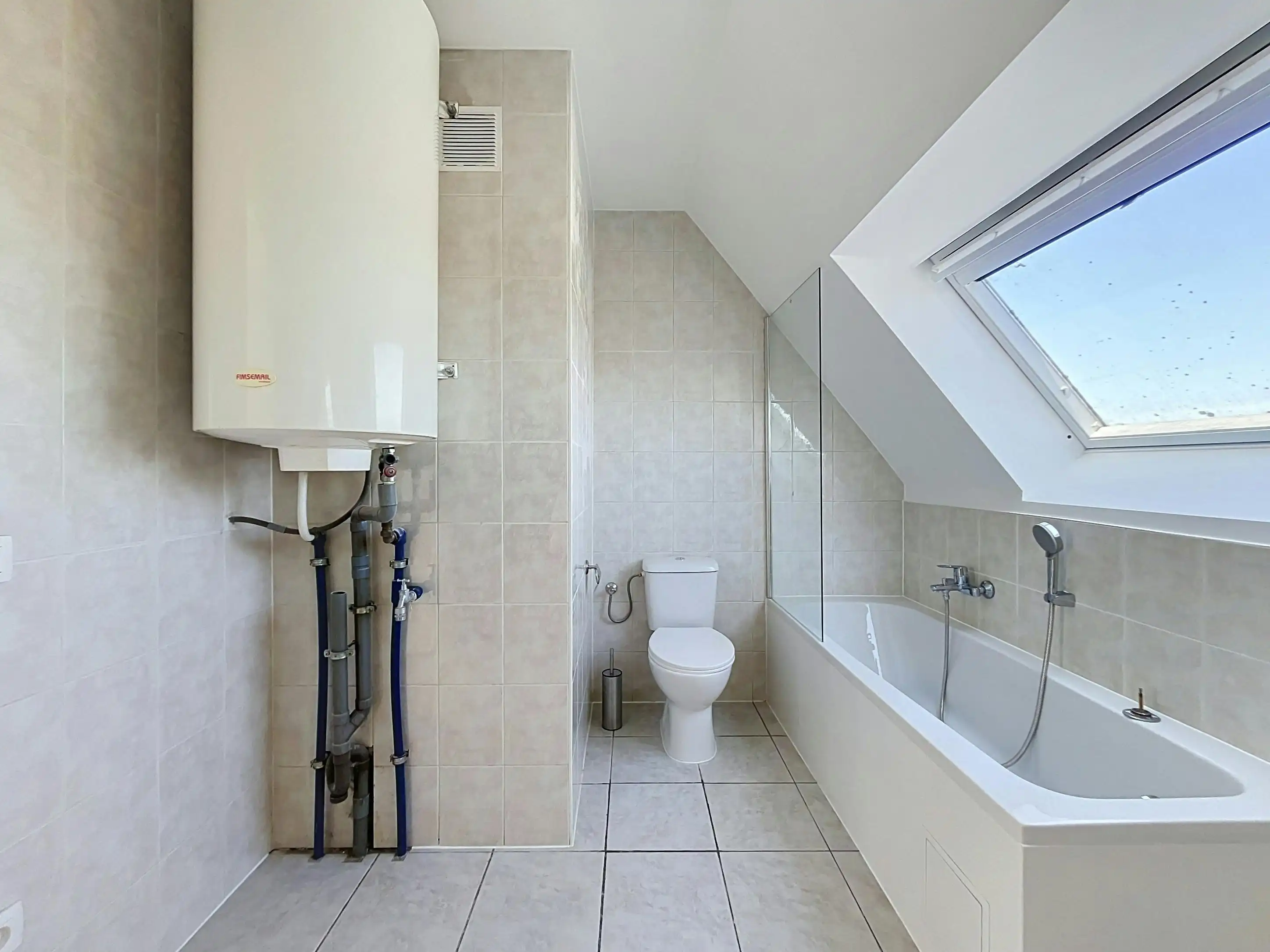 Dakappertement met 1 slaapkamer te koop aan station Eeklo foto 11