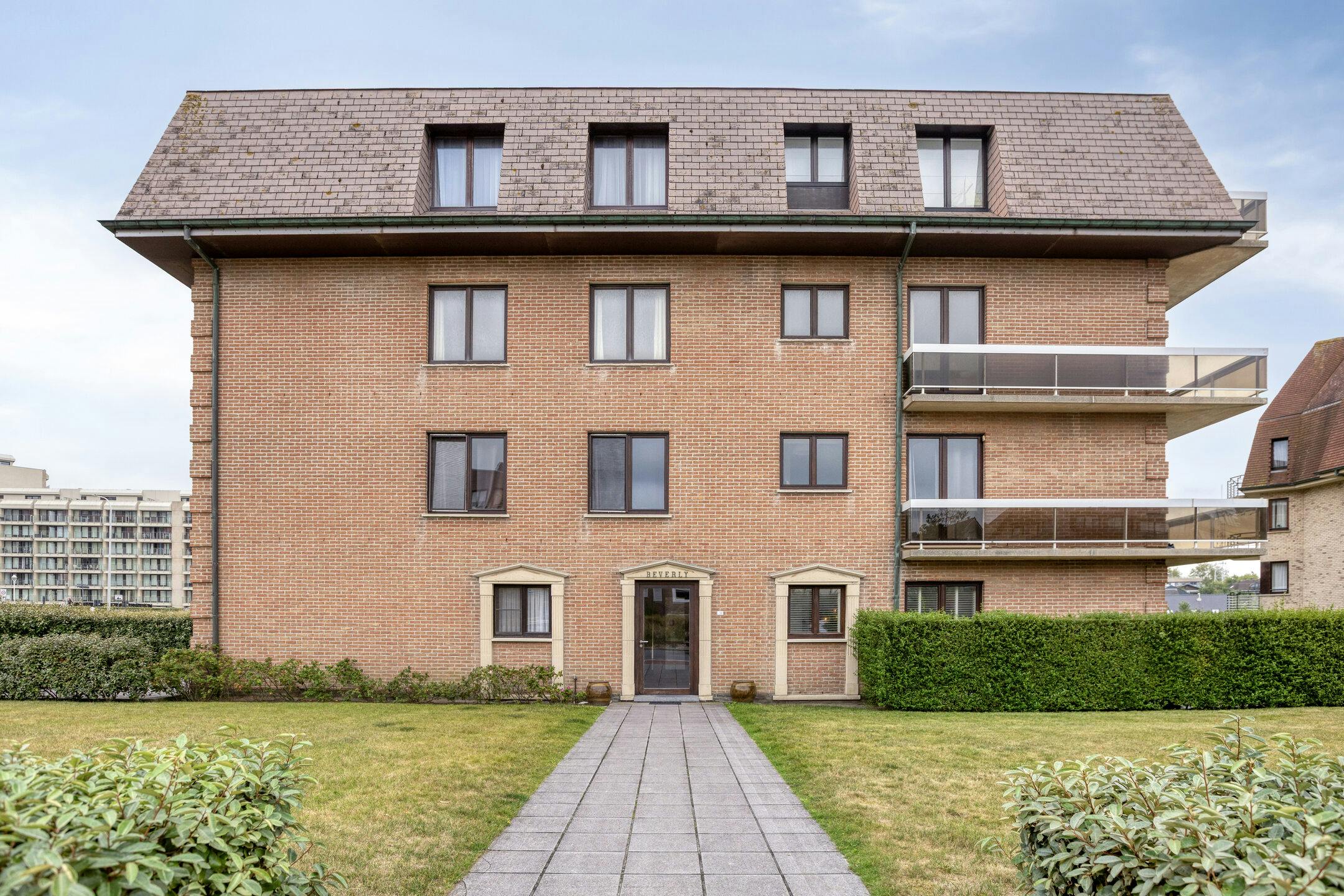Zonnig hoekappartement met 2 slaapkamers en mooi groen zicht foto 15