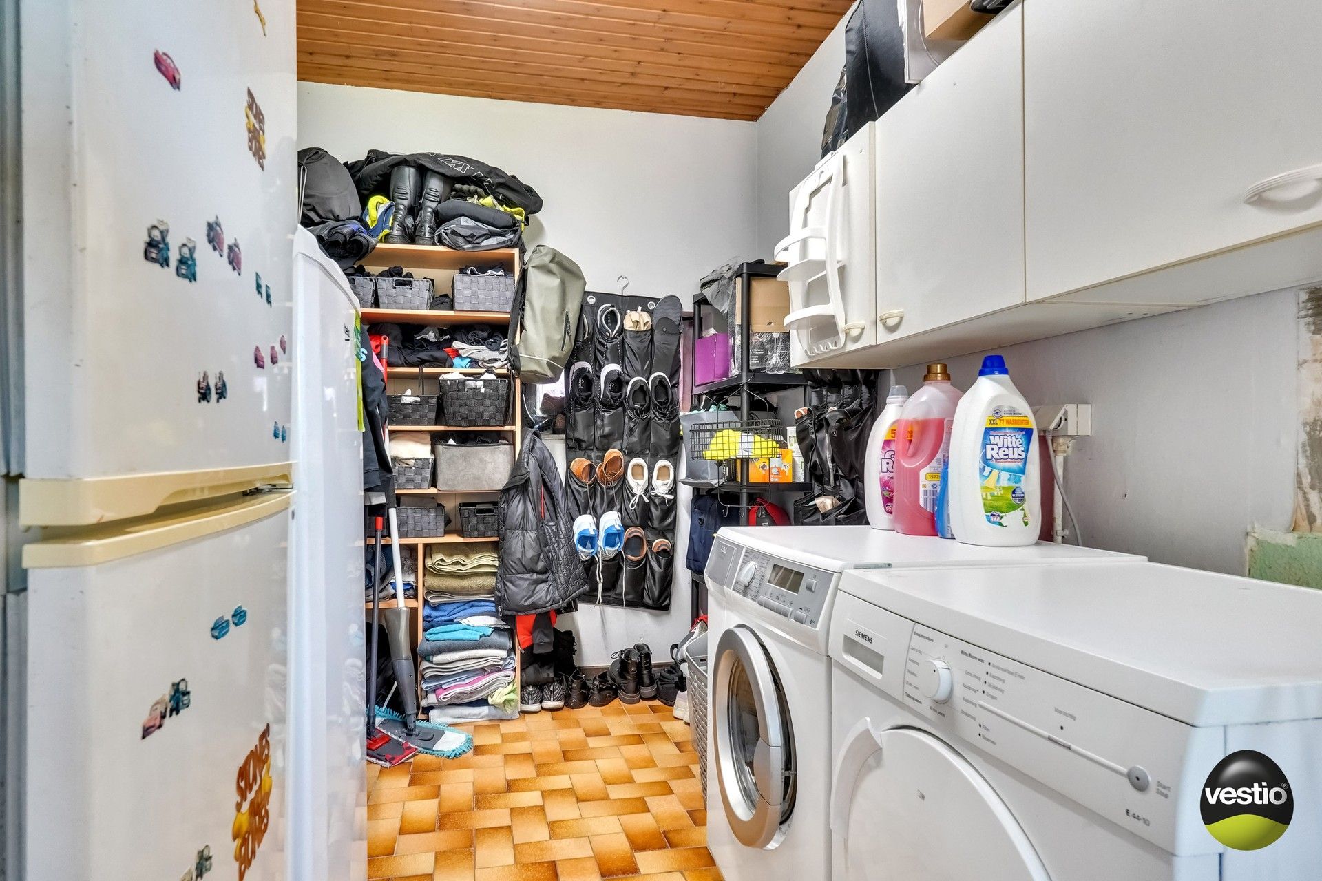 GELIJKVLOERSE BUNGALOW BOORDEVOL POTENTIEEL foto 24