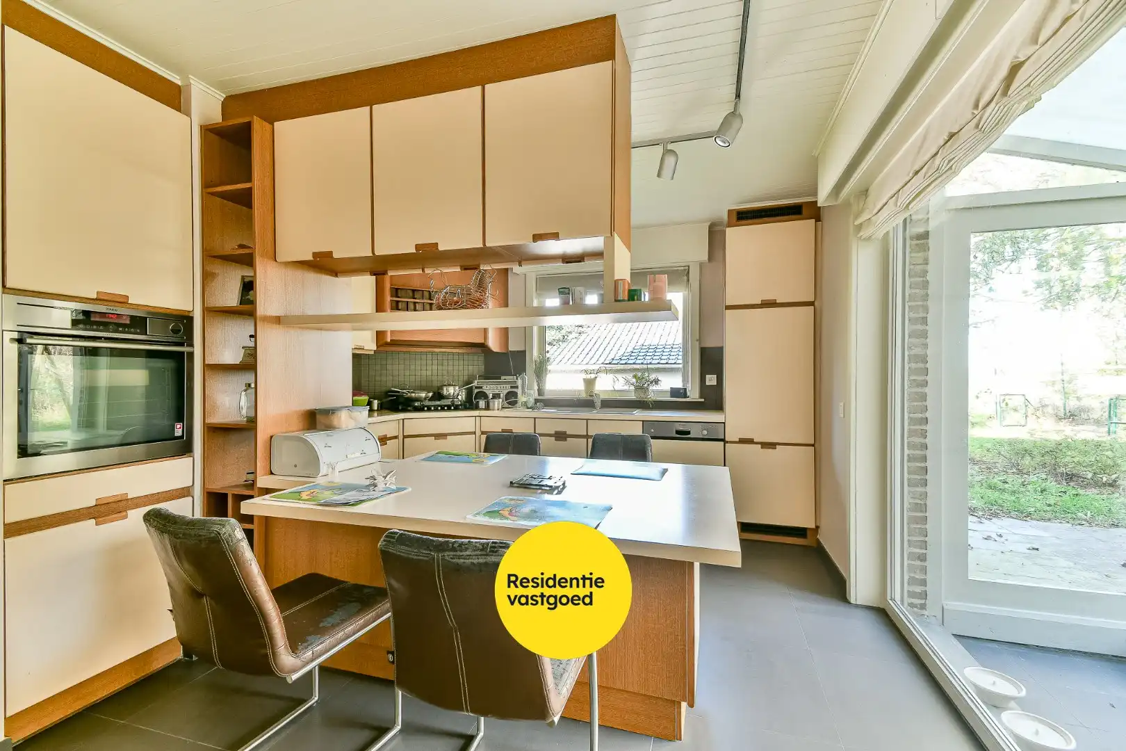 Rustig gelegen open bebouwing met grote tuin en veel ruimte foto 7