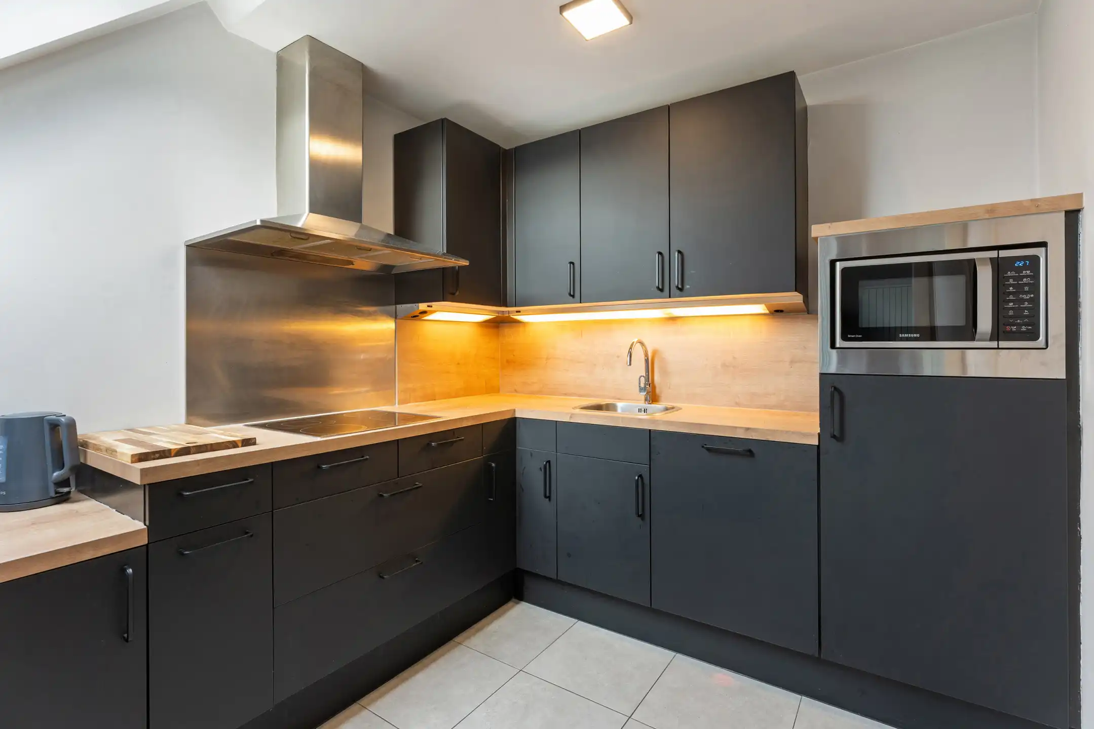 Instapklaar duplex appartement te Bilzen foto 12