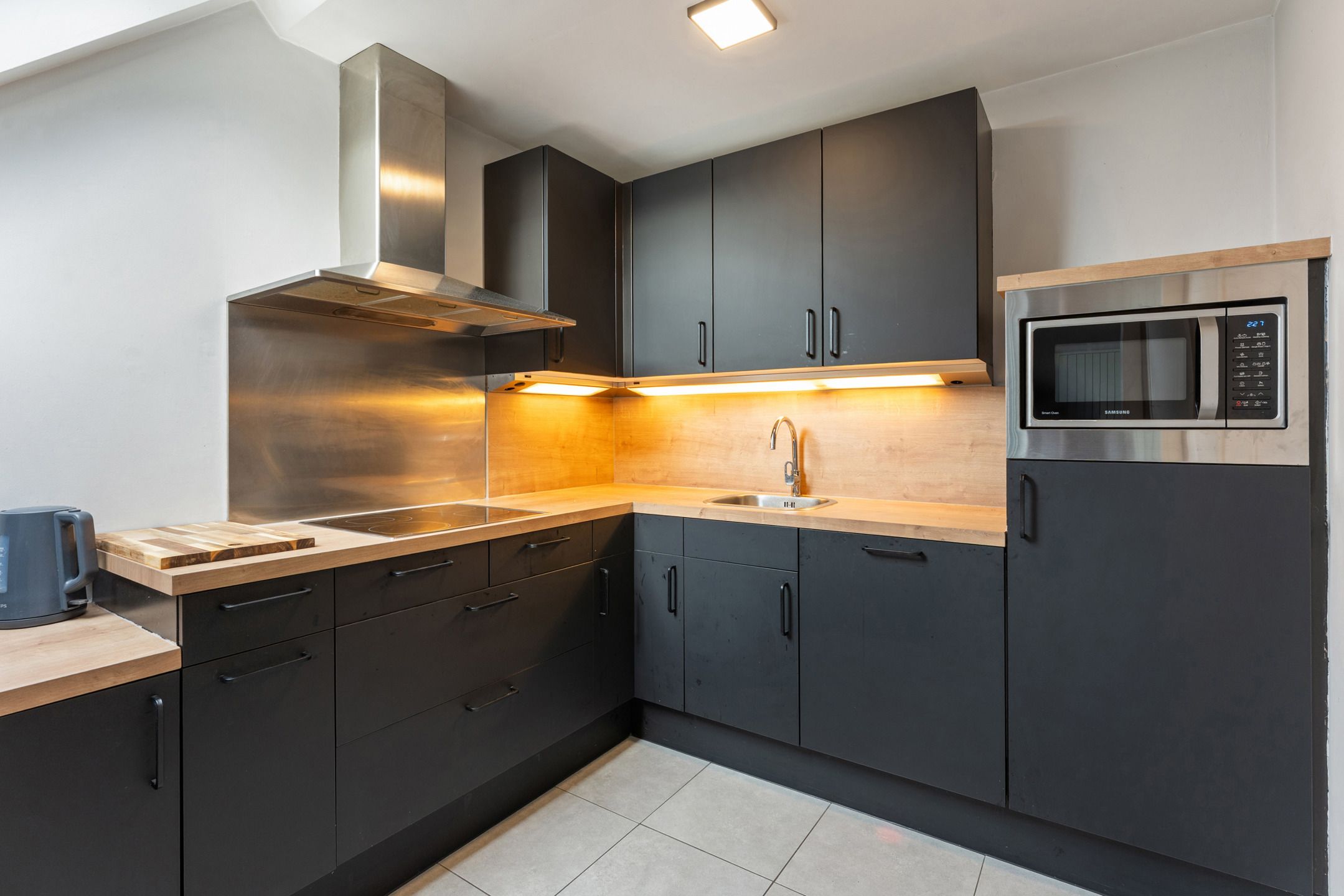 Instapklaar duplex appartement te Bilzen foto 12