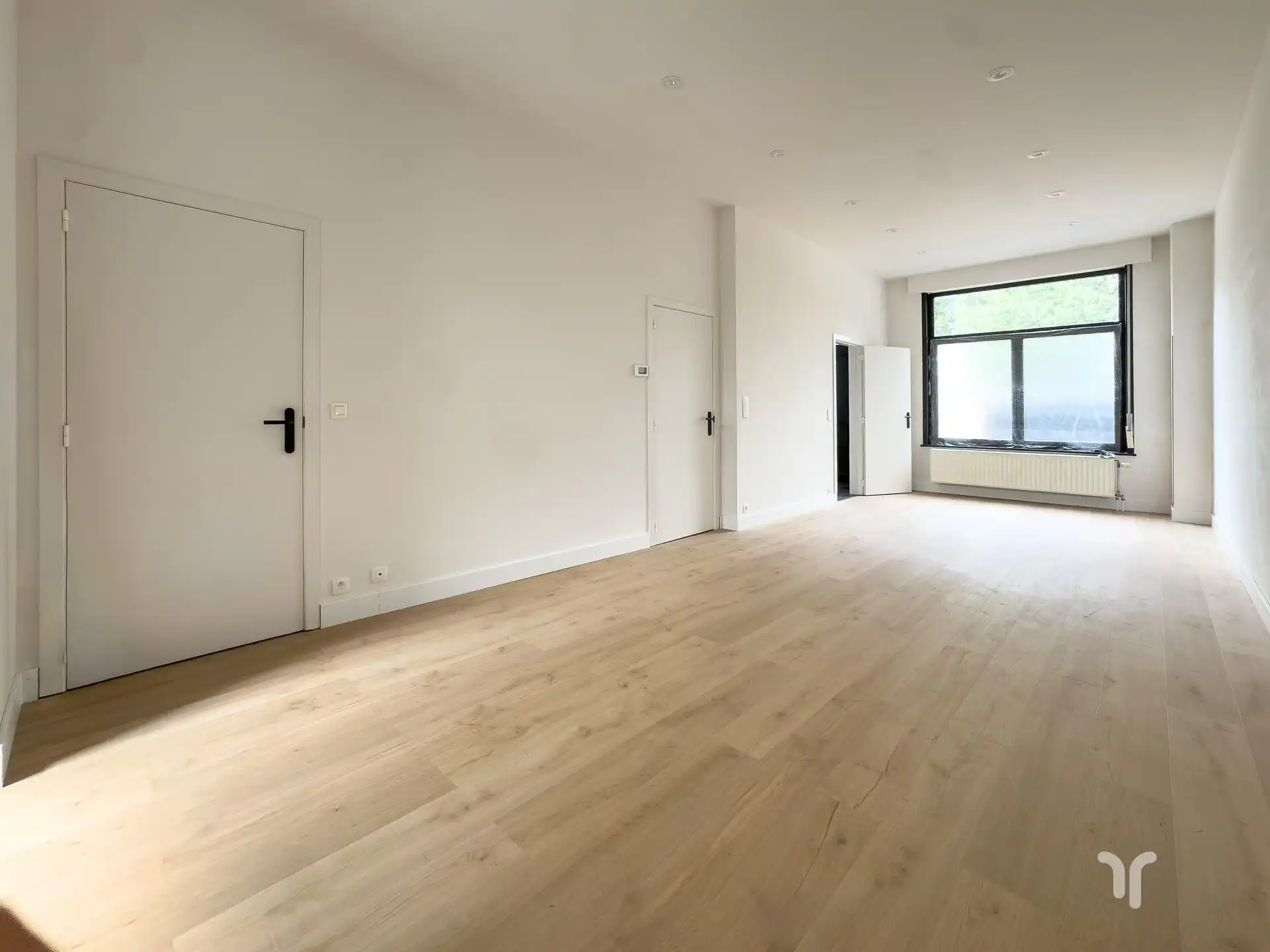 Instapklare gezinswoning met 3 slaapkamers. foto 2