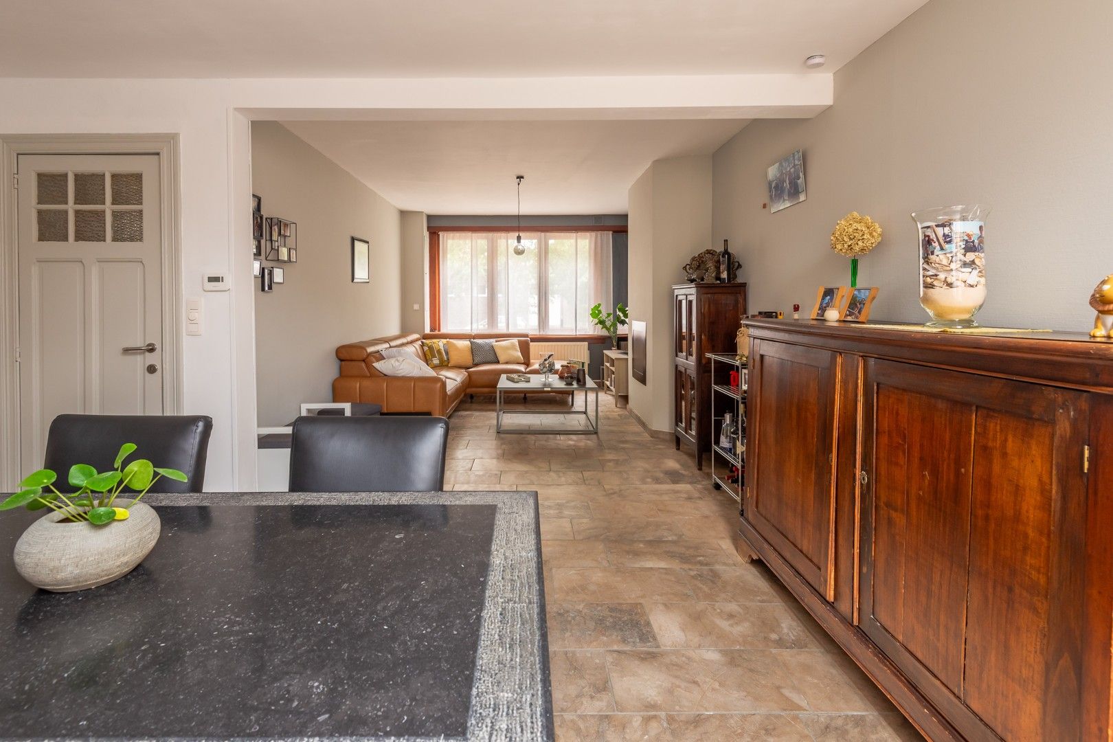 Charmante woning met groene tuin in het hart van Schoten foto 9