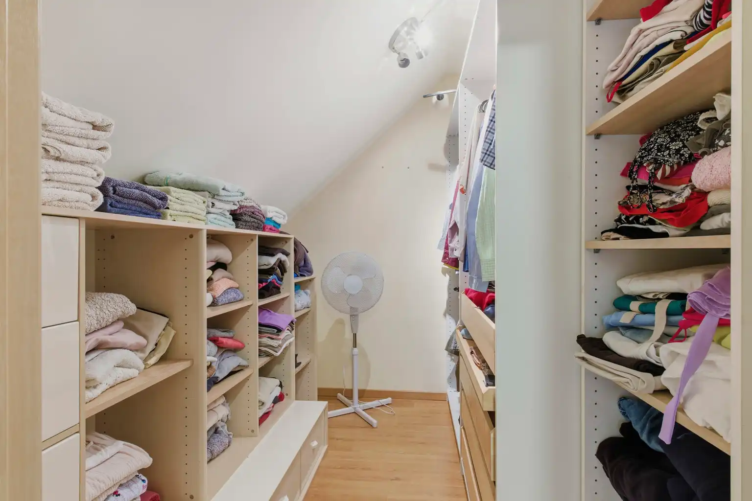 GROTE GERENOVEERDE BOERDERIJ MET APART APPARTEMENT foto 22